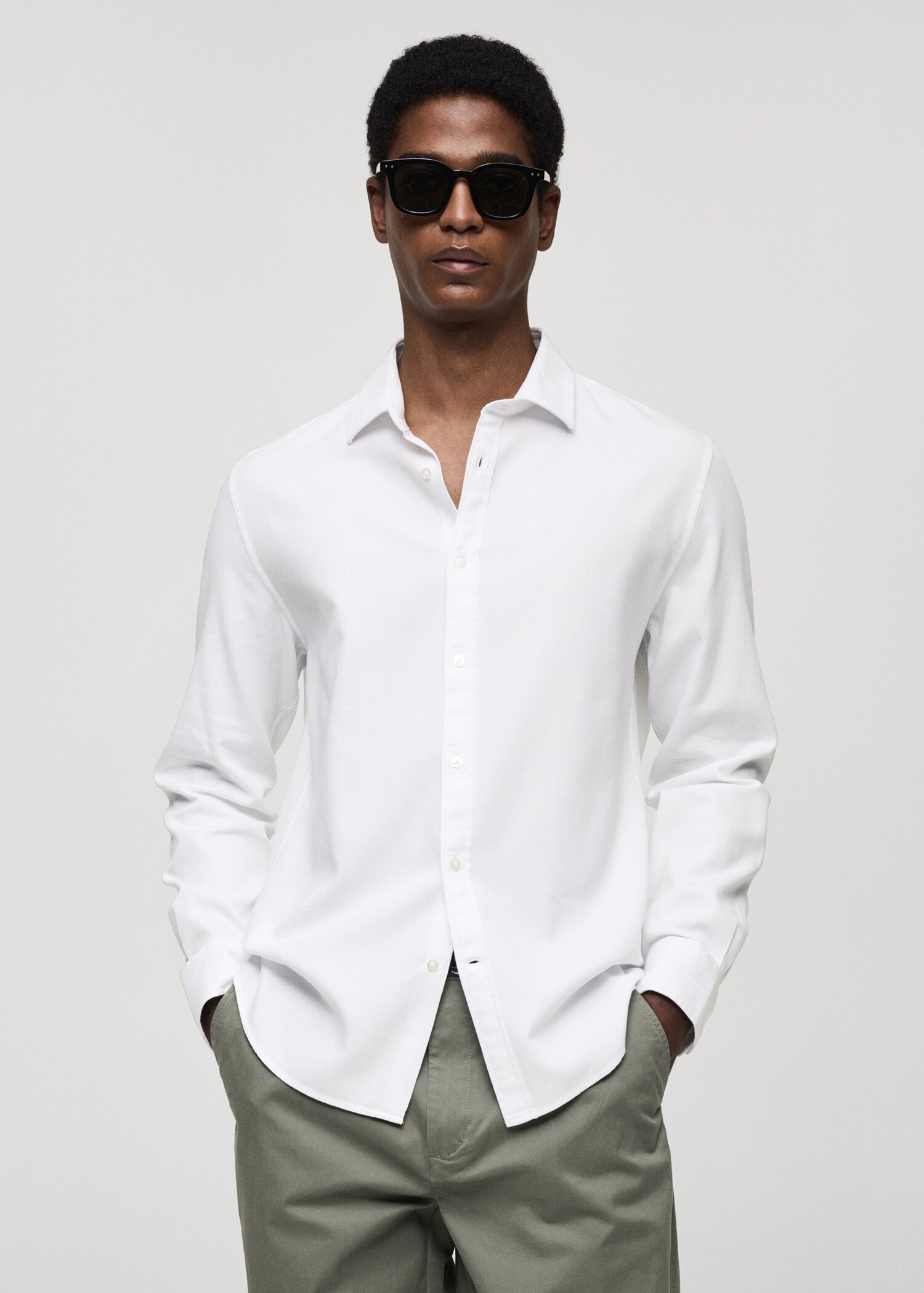 Camisa 100% algodón estructura regular fit - Plano medio