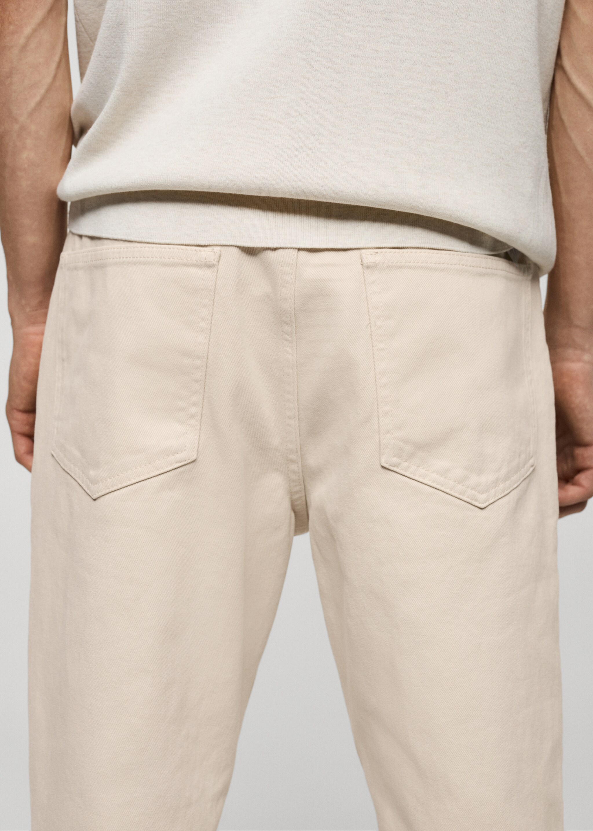 Tejano pinzas tapered fit - Detalle del artículo 6
