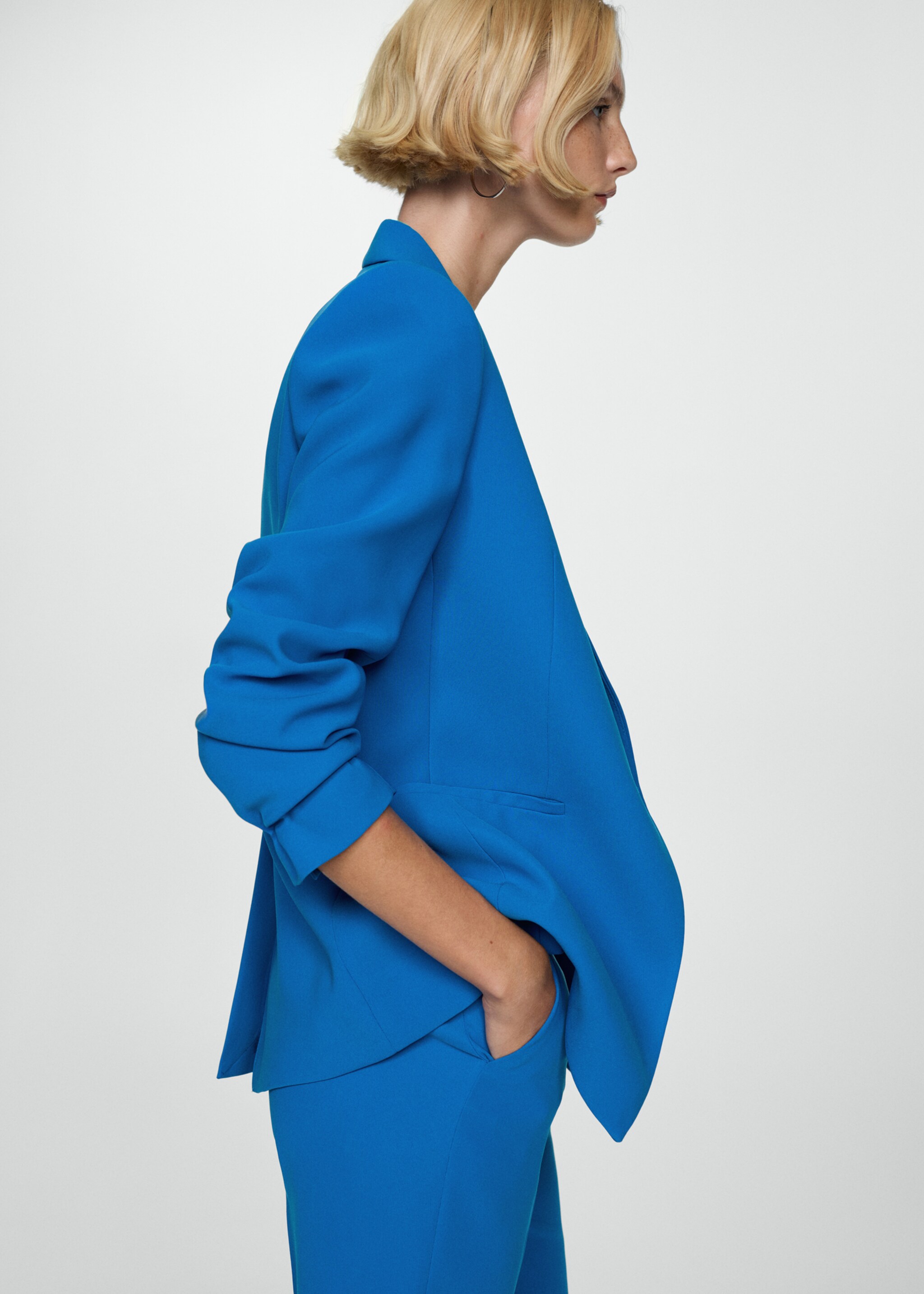 Blazer traje recta - Plano medio