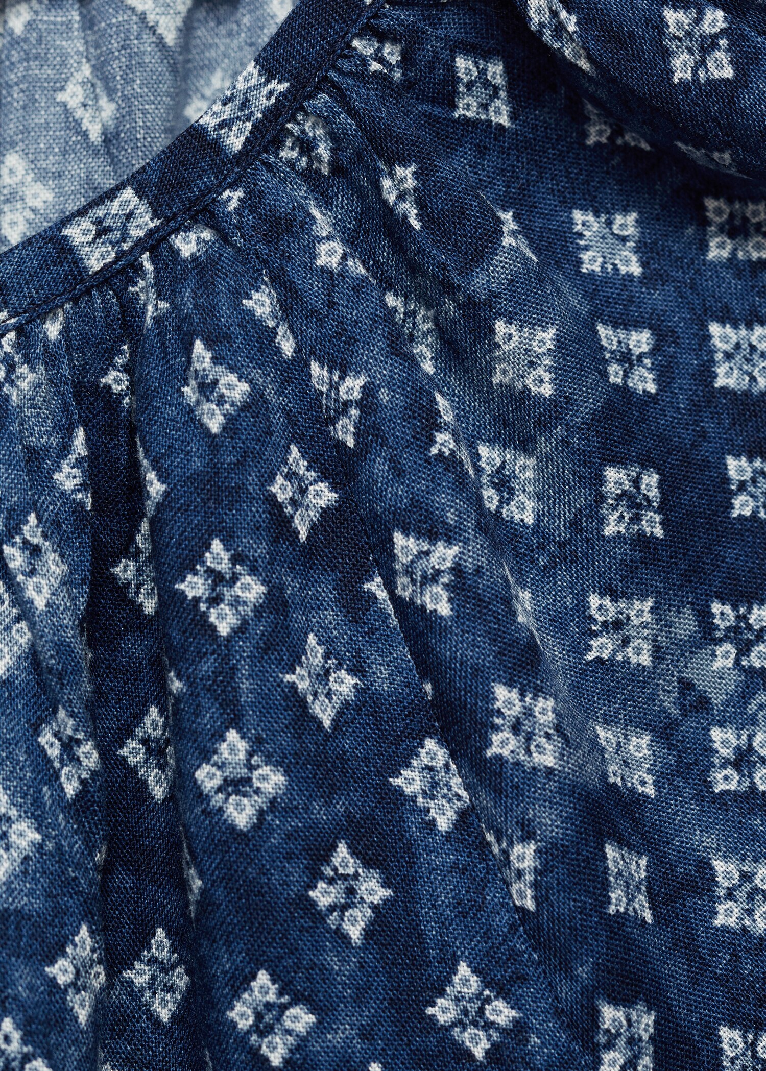 Ruched printed blouse - Details of the article 0