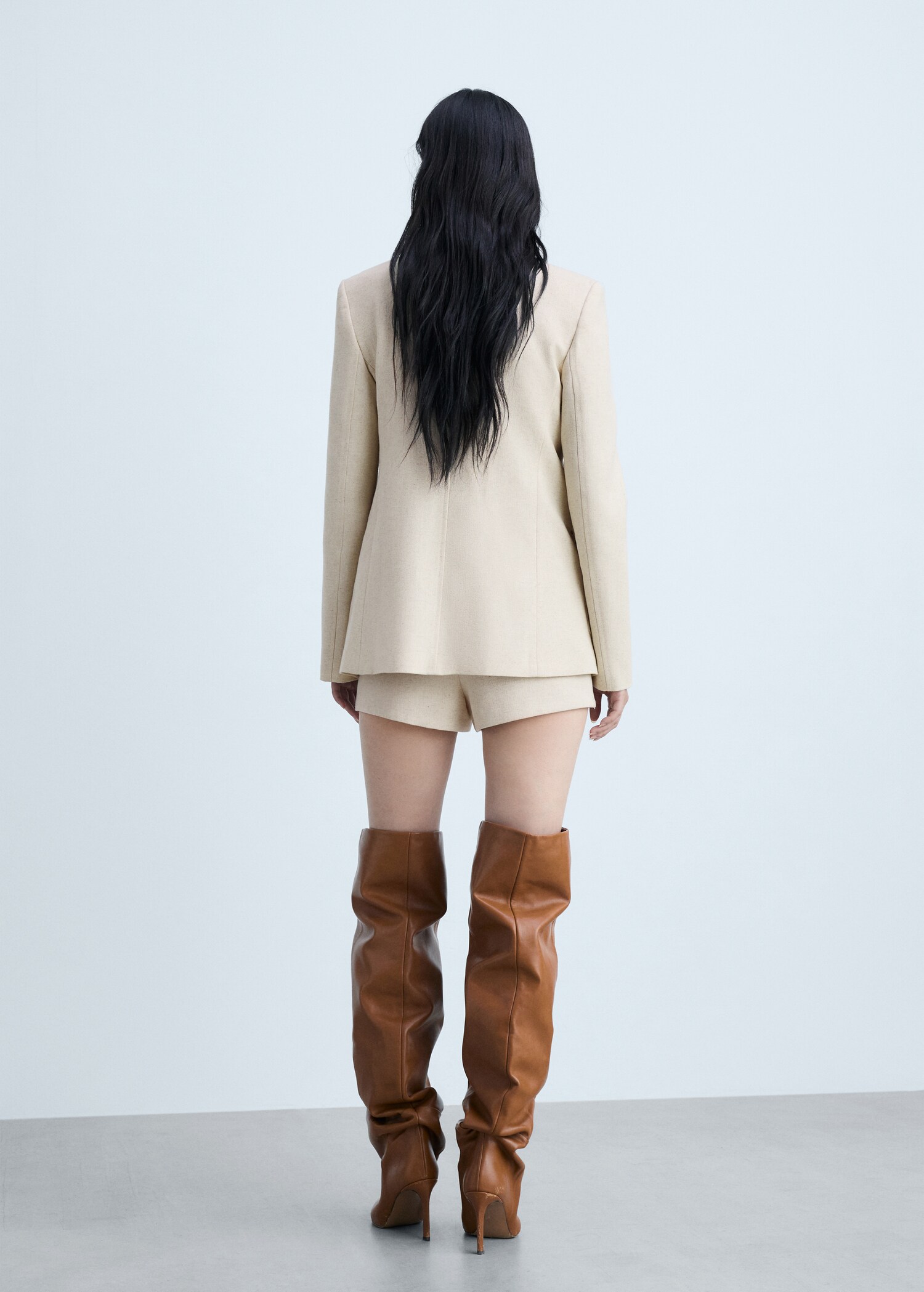 Linen-cotton tailored jacket with pockets - Reverse of the article