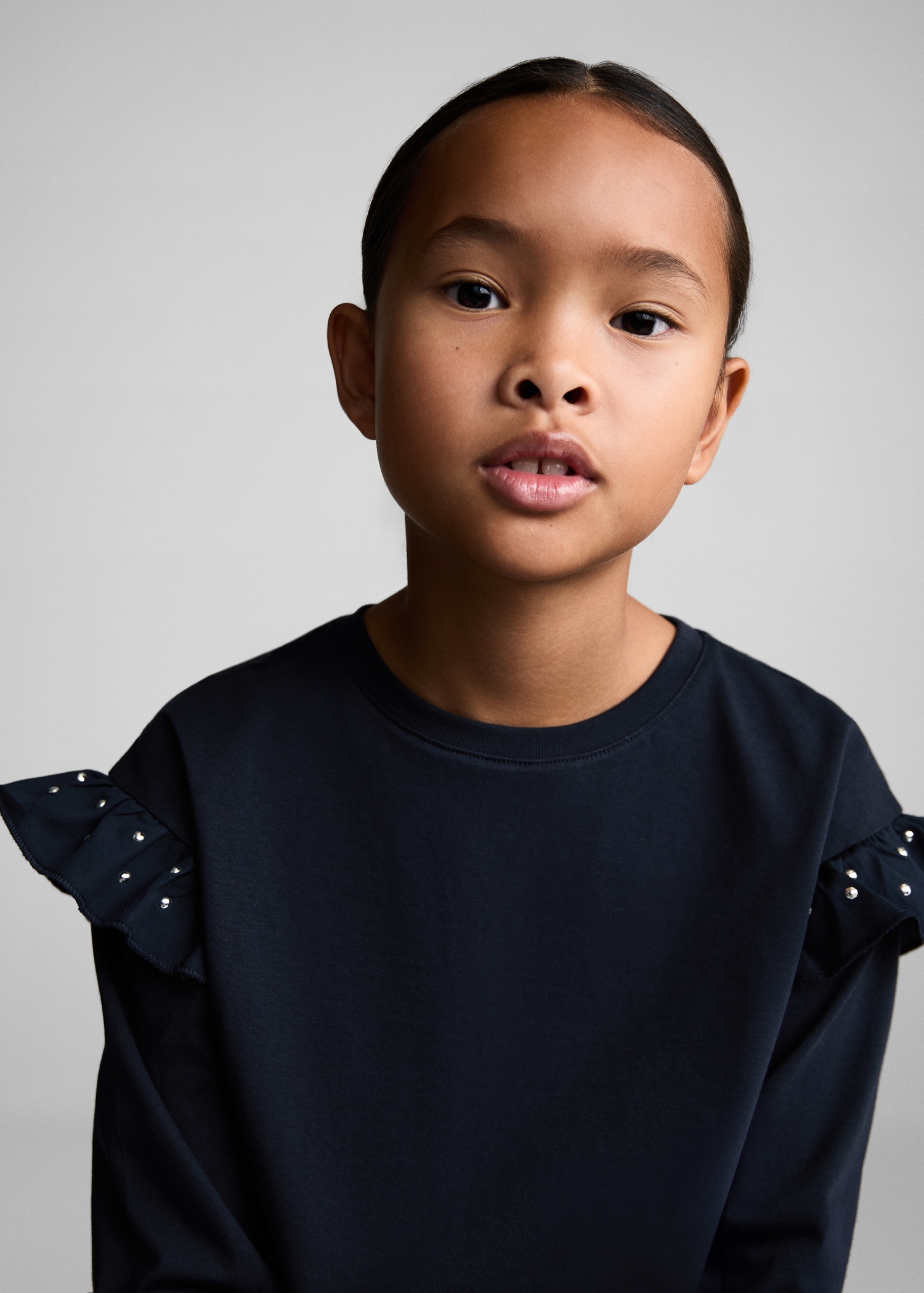 T-shirt with studded ruffles - Details of the article 1