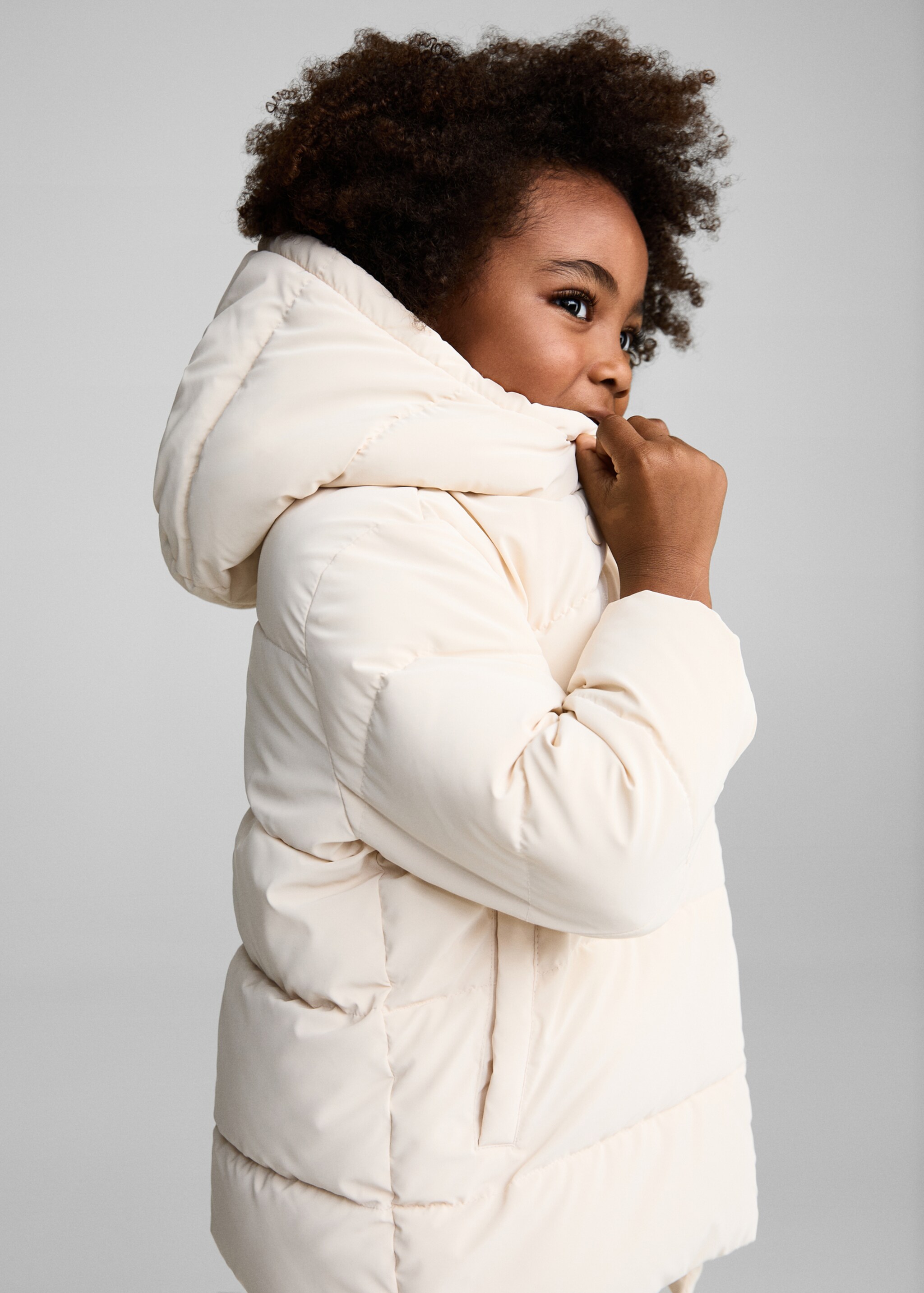 Anorak matelassée imitation mouton retourné - Plan moyen