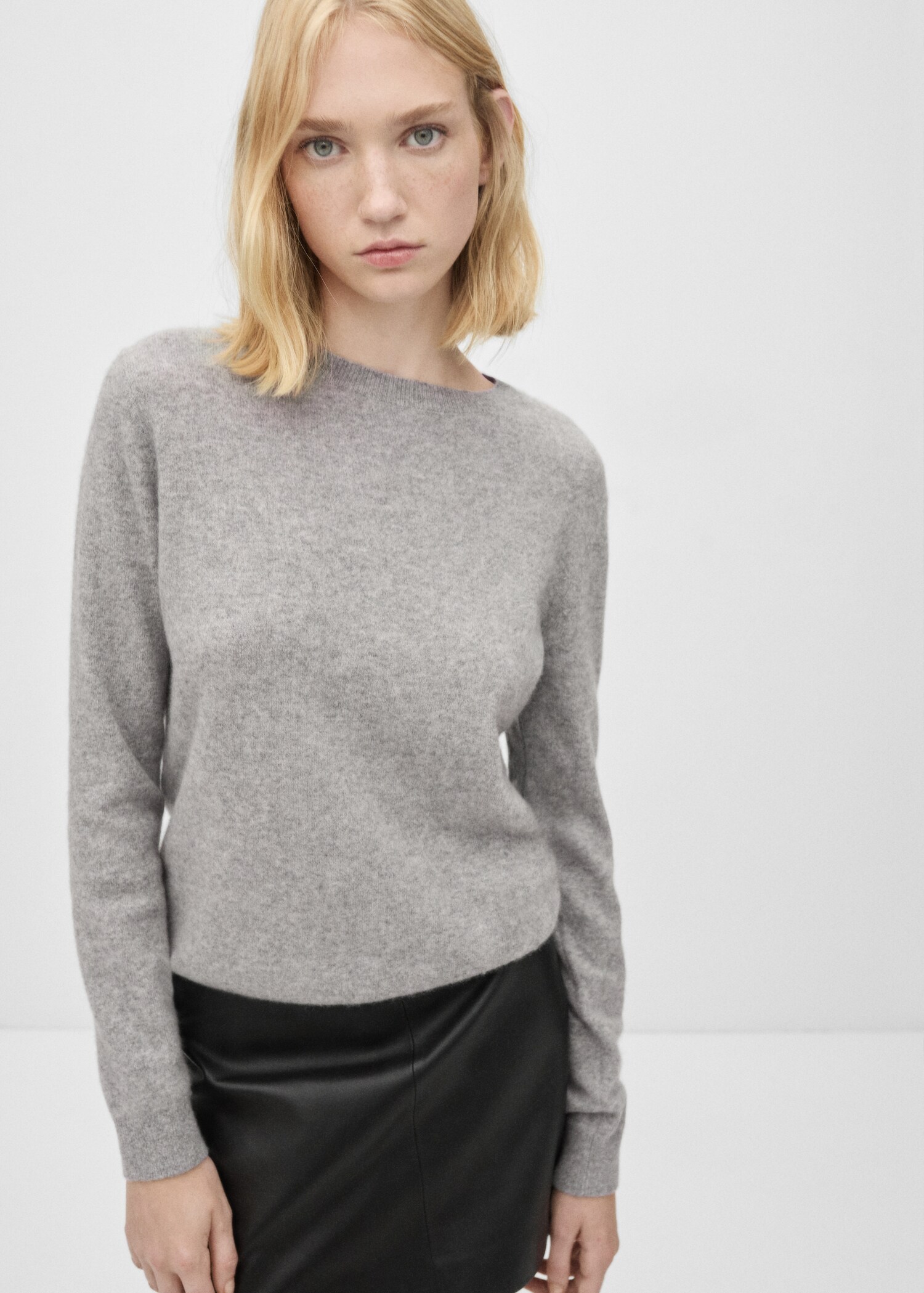 Pull-over 100 % cachemire - Plan moyen
