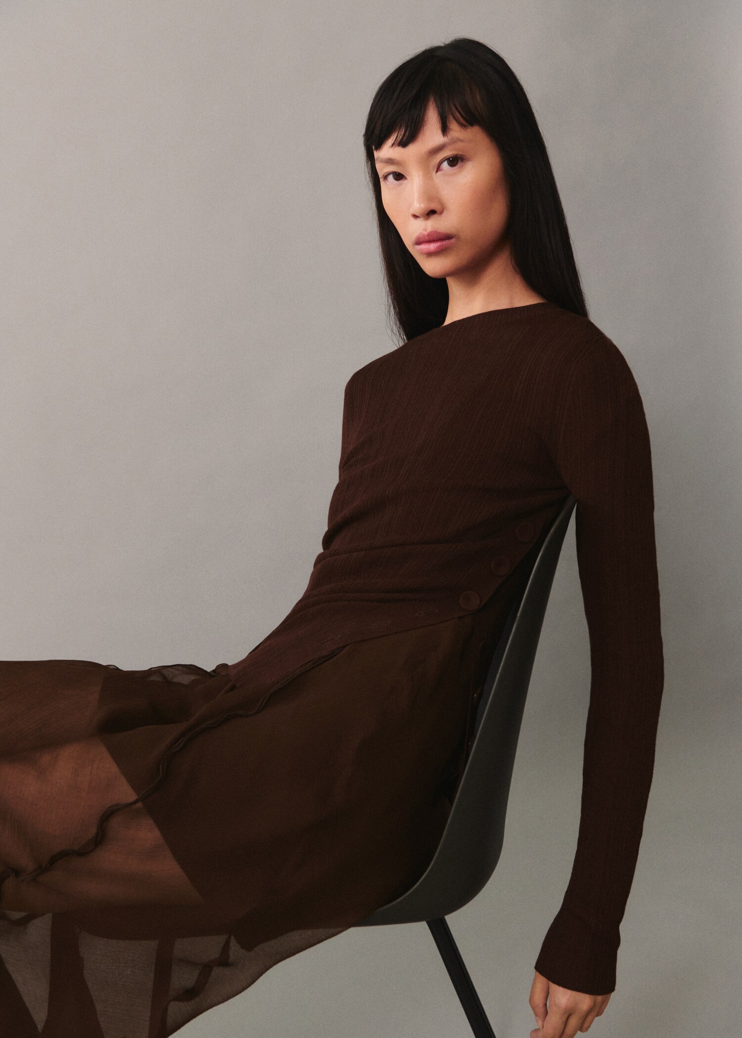 Semi-transparent t-shirt with button detail - Details of the article 2