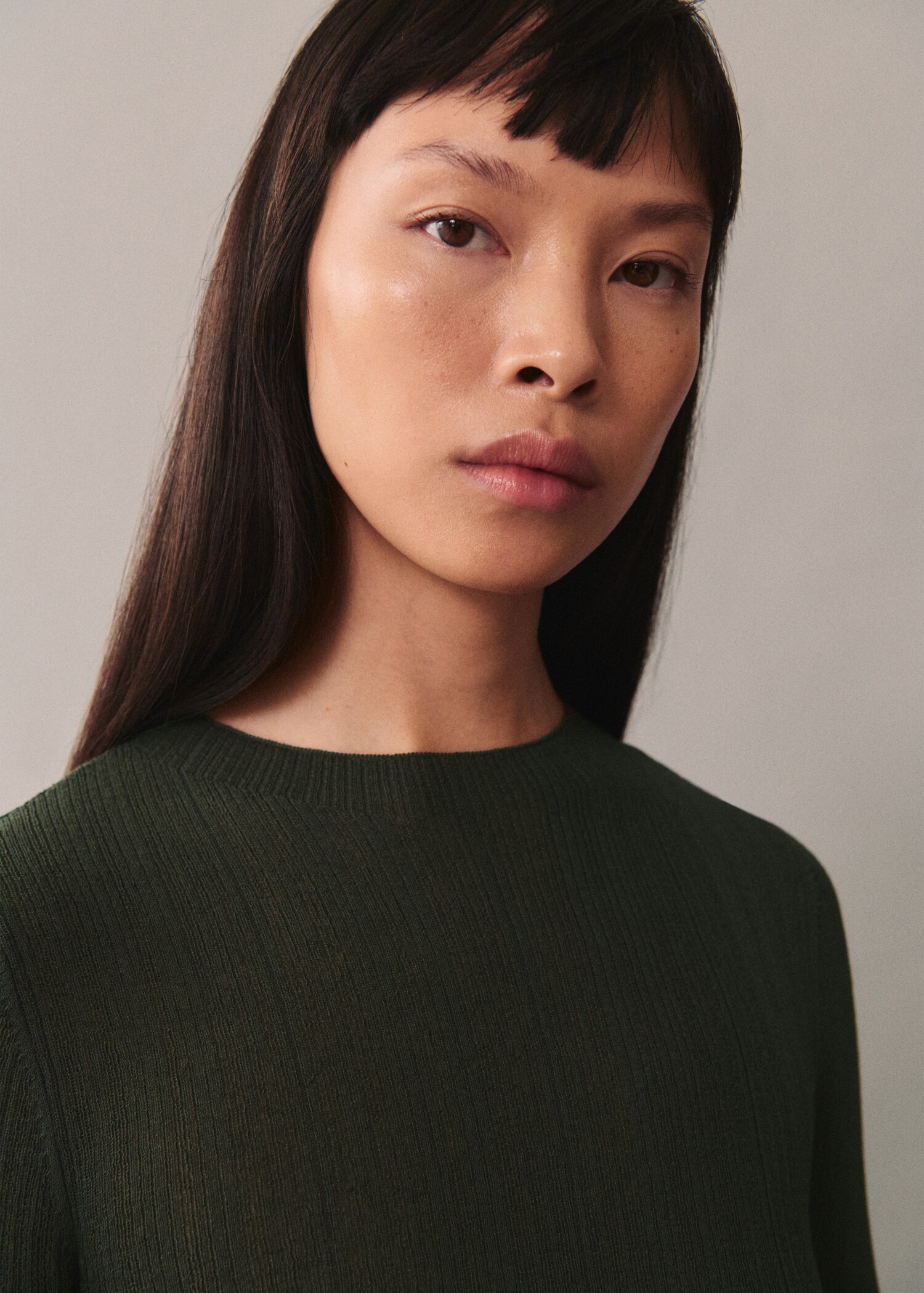 Semi-transparent t-shirt with button detail - Details of the article 1