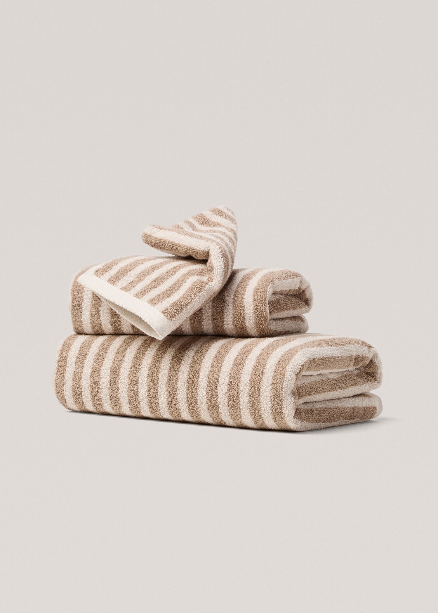 100% cotton bath towel with striped design 90x150cm - Article without model
