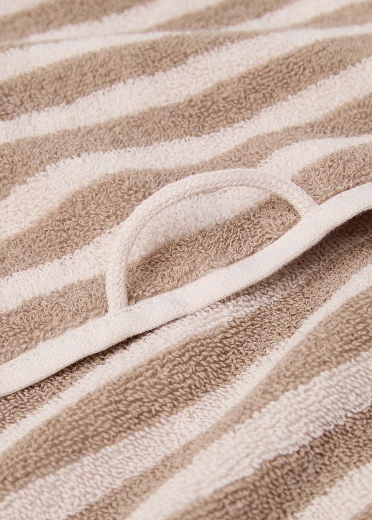 100% cotton hand towel with striped design 30x50cm - Details of the article 1