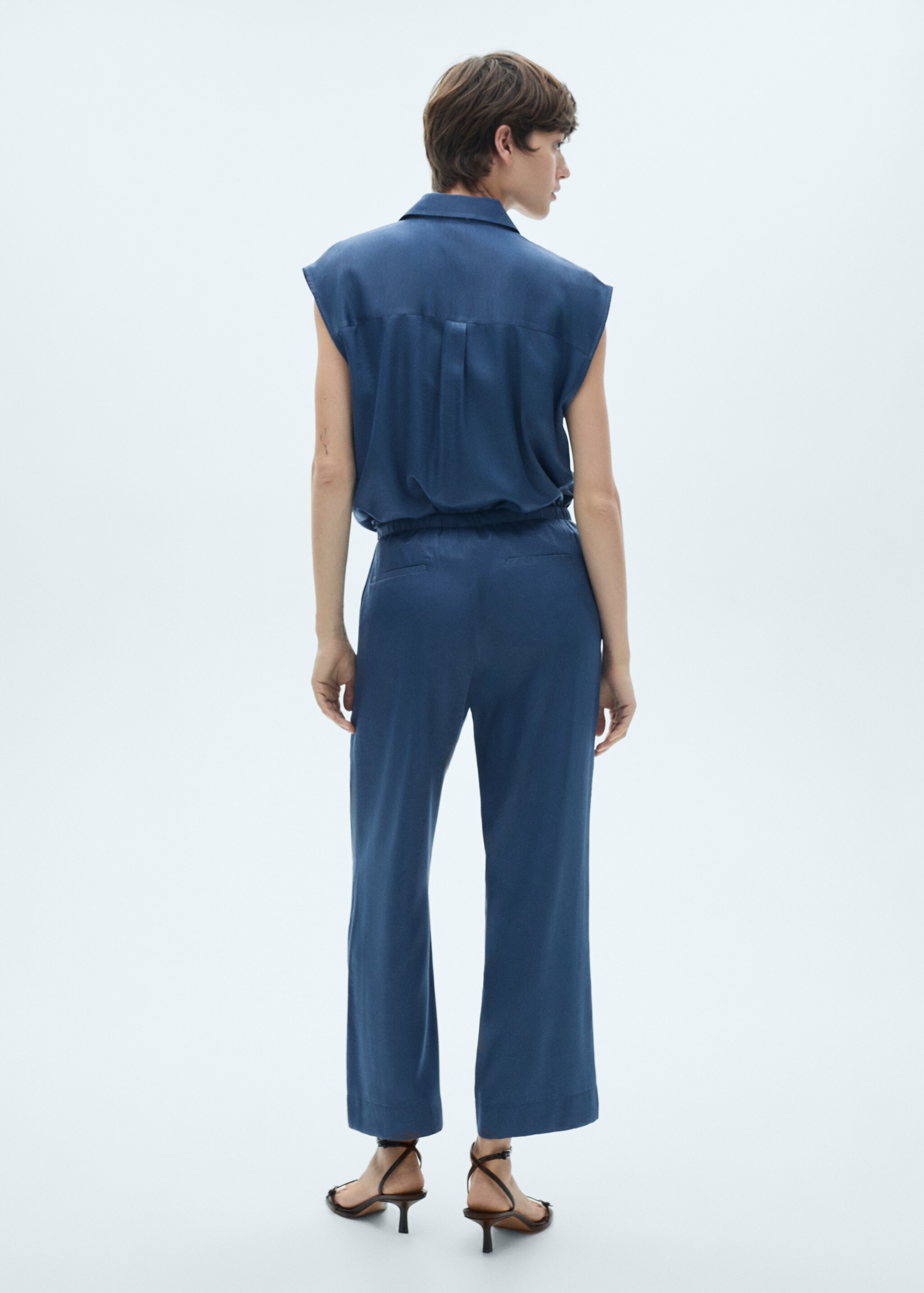 Pantalón crop satinado - Reverso del artículo