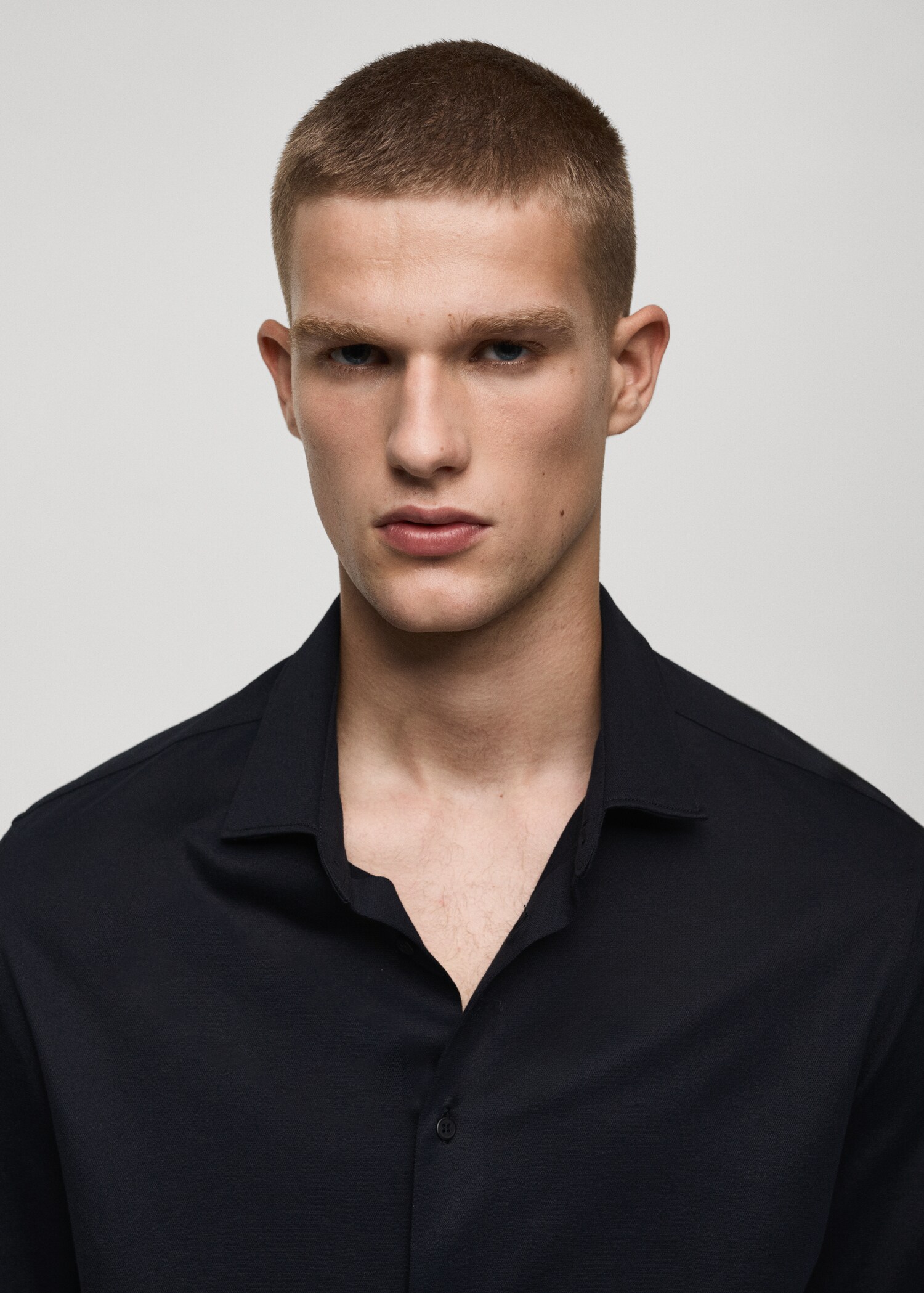 Camisa regular fit antiarrugas - Detalle del artículo 1