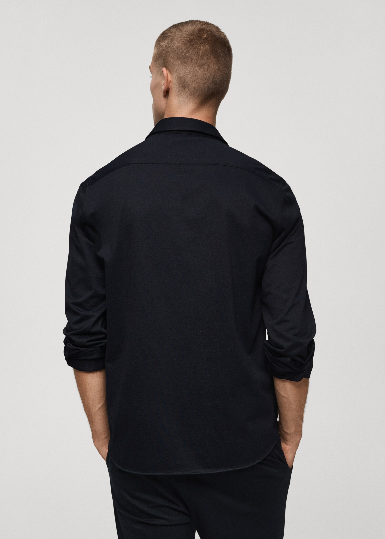 Camisa regular fit antiarrugas - Reverso del artículo