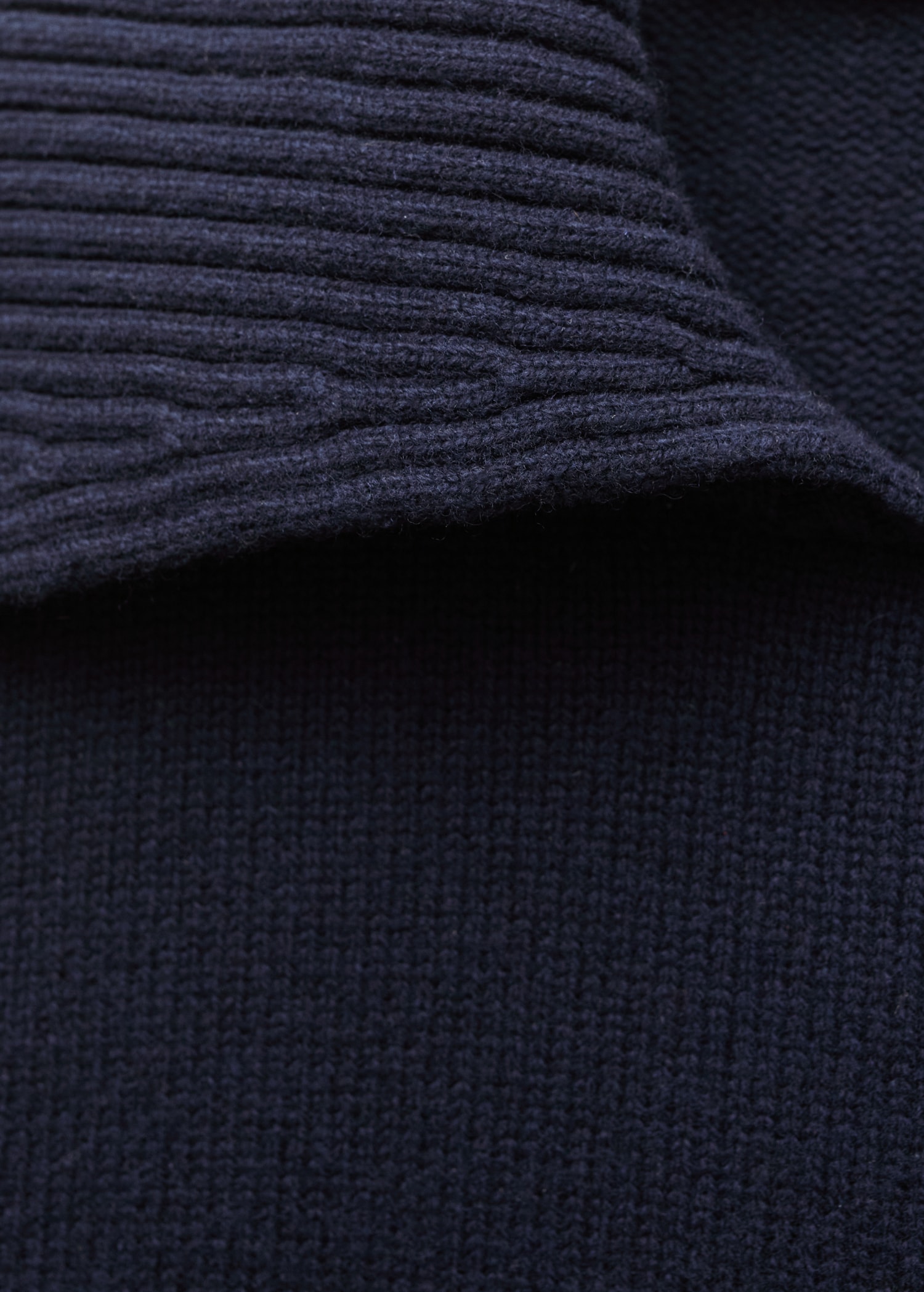 Jersey 100% lana cuello solapa - Detalle del artículo 8