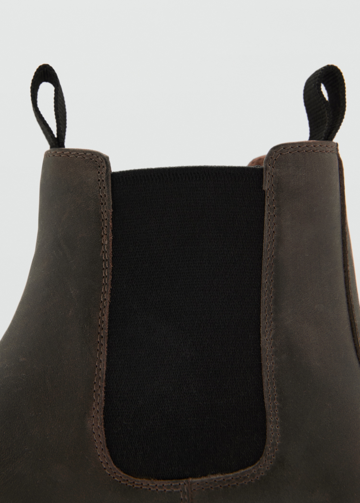 Leather chelsea boots - Women | MANGO USA