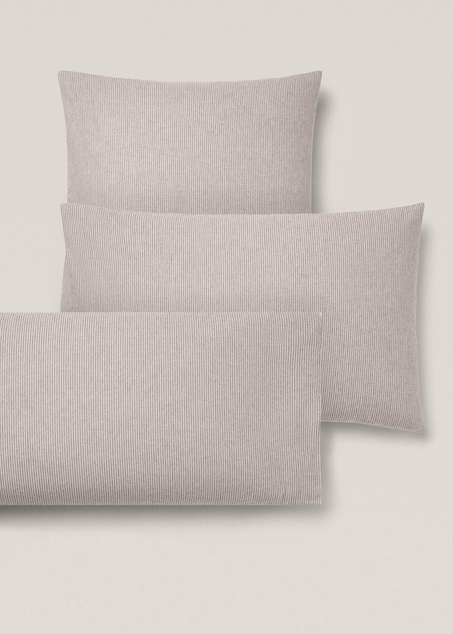 Cotton flannel pillowcase stripes 45x110cm - Details of the article 3