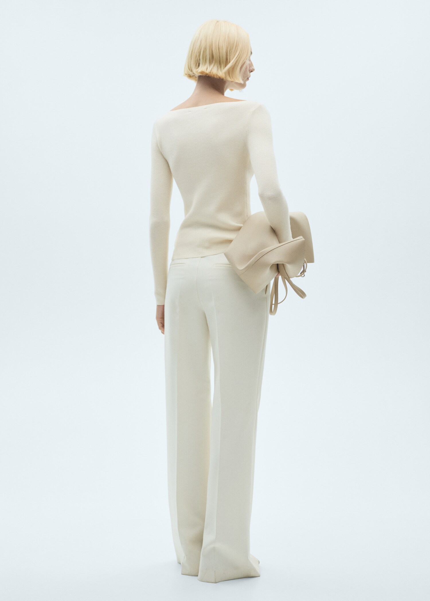 Boat-neck knitted sweater - Reverse of the article