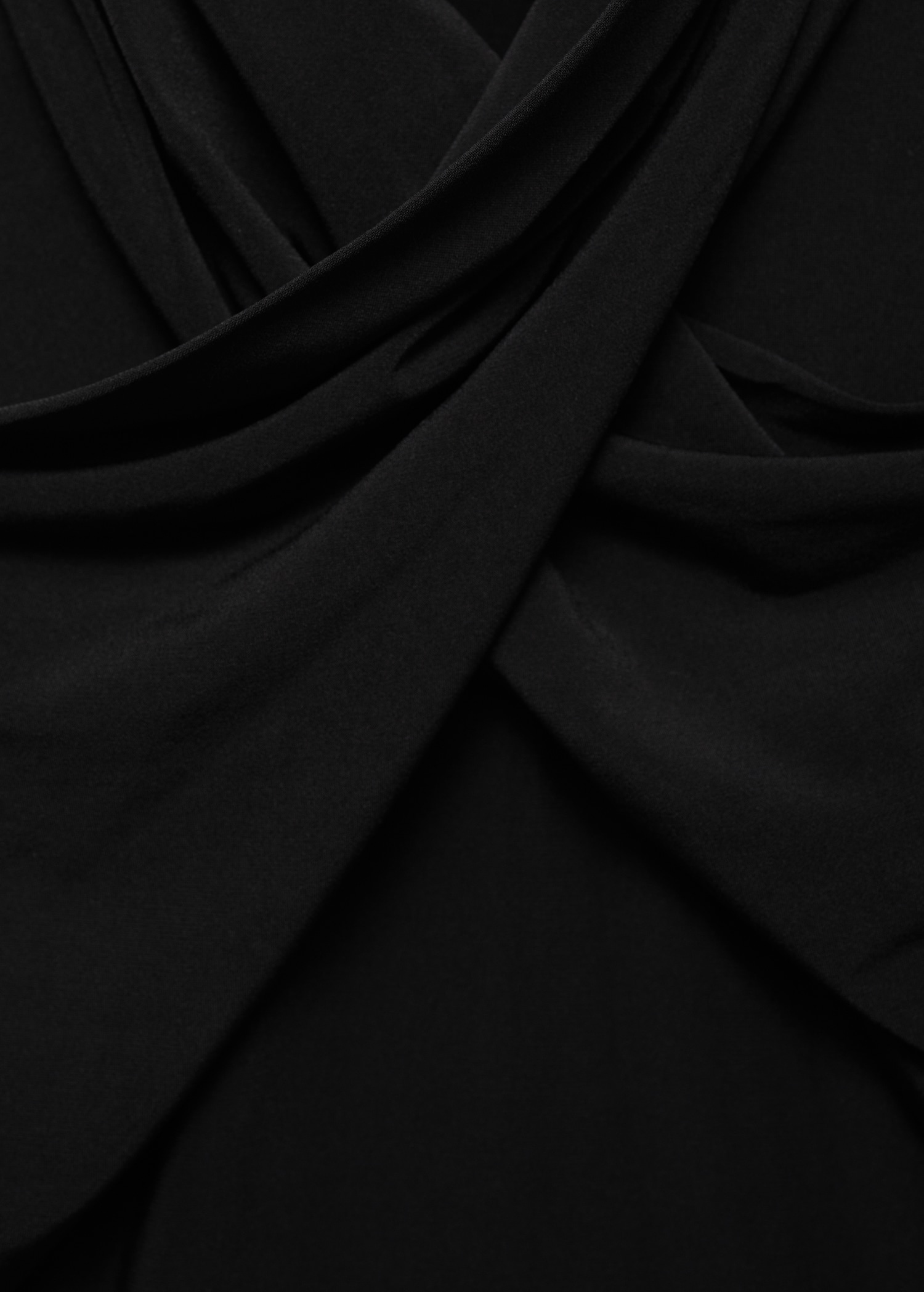 Cross-neck t-shirt - Details of the article 8