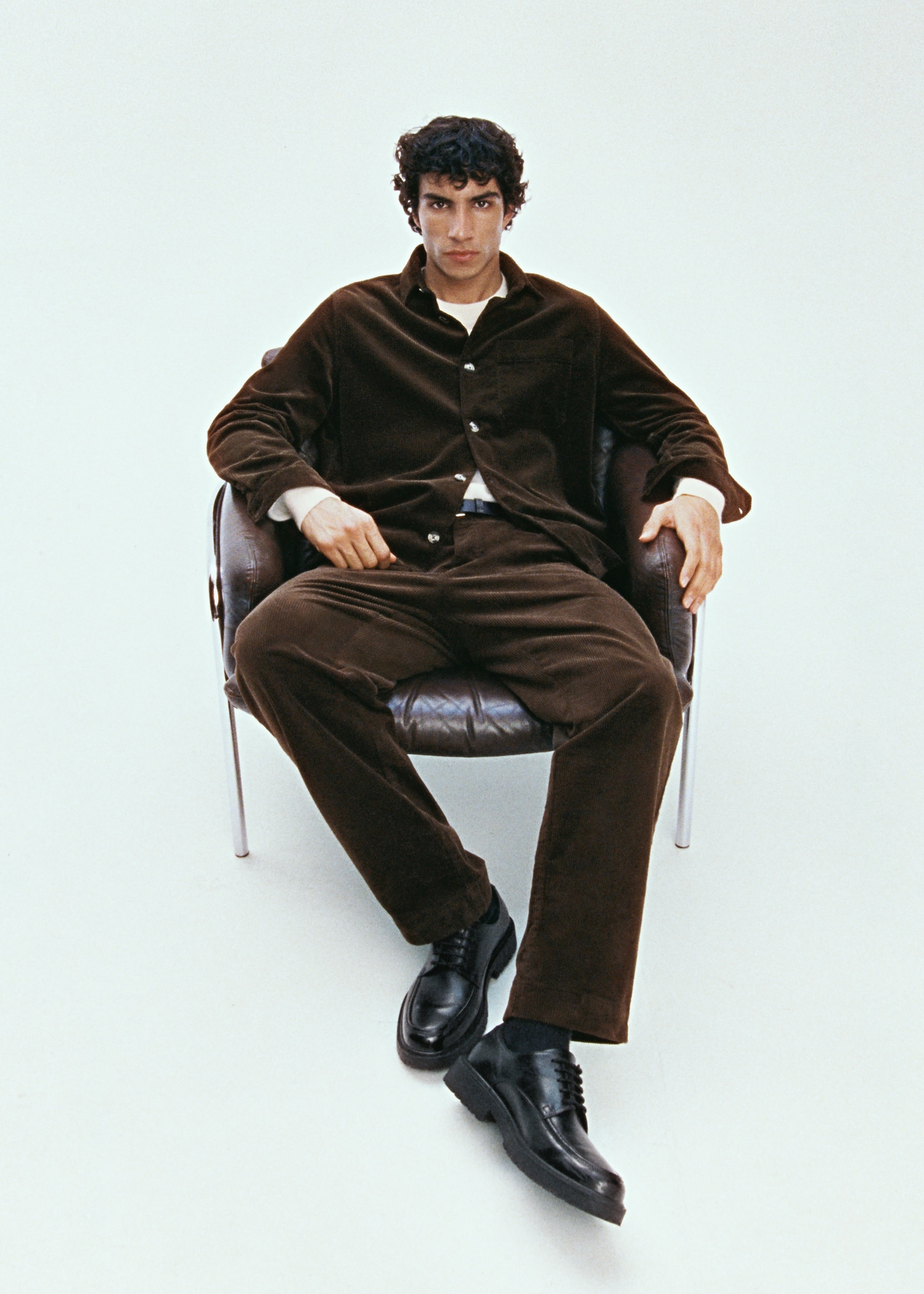 Corduroy straight-fit pants - Details of the article 5