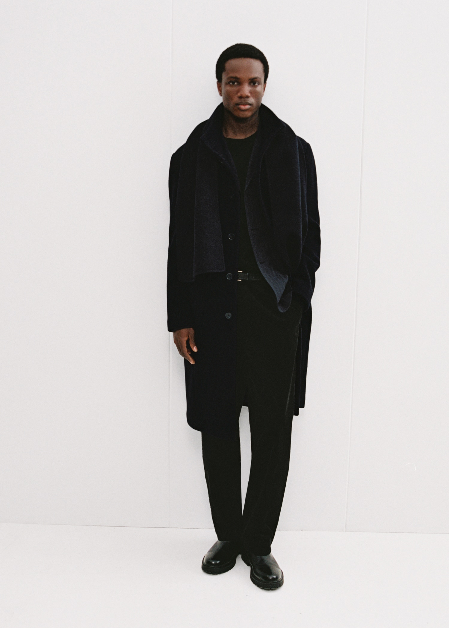 Corduroy straight-fit pants - Details of the article 5