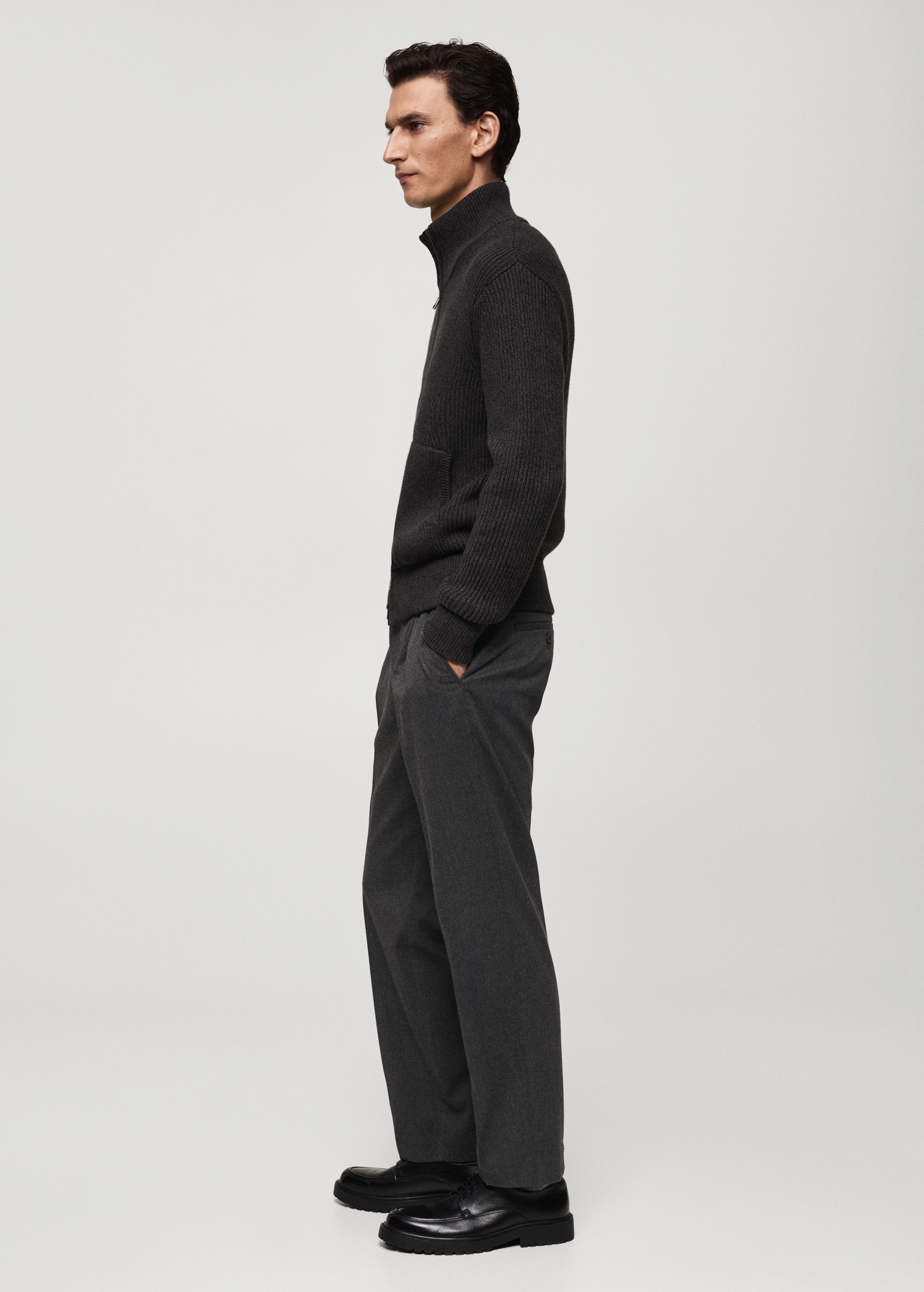 Pantalon regular fit pinces cordon - Détail de l'article 2