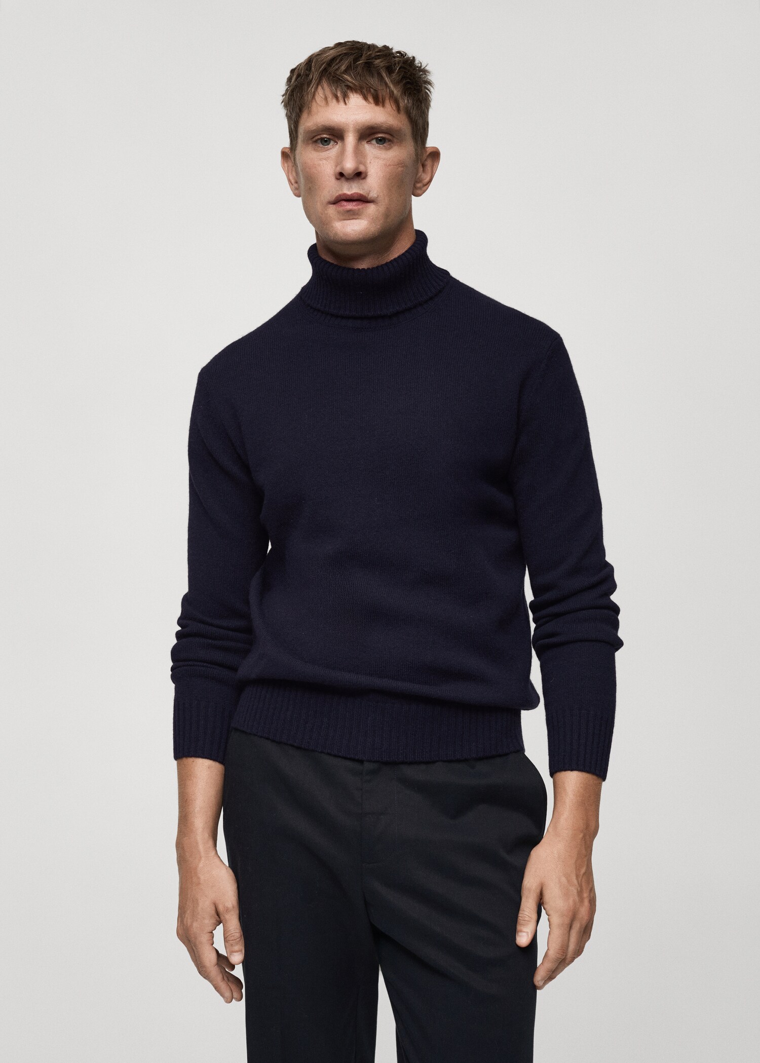 Knitted wool turtleneck sweater - Medium plane