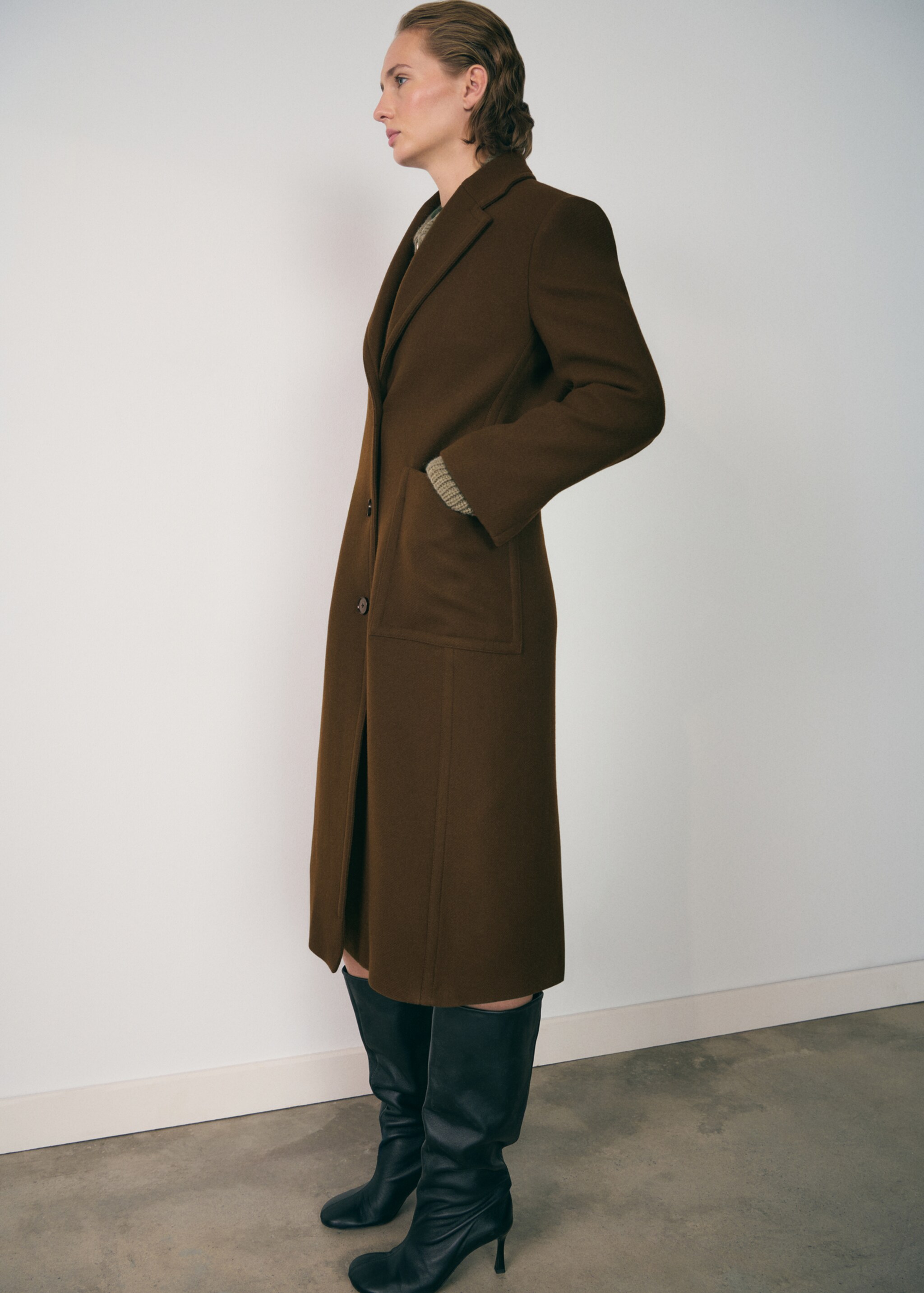Virgin wool coat with pockets - Details of the article 2