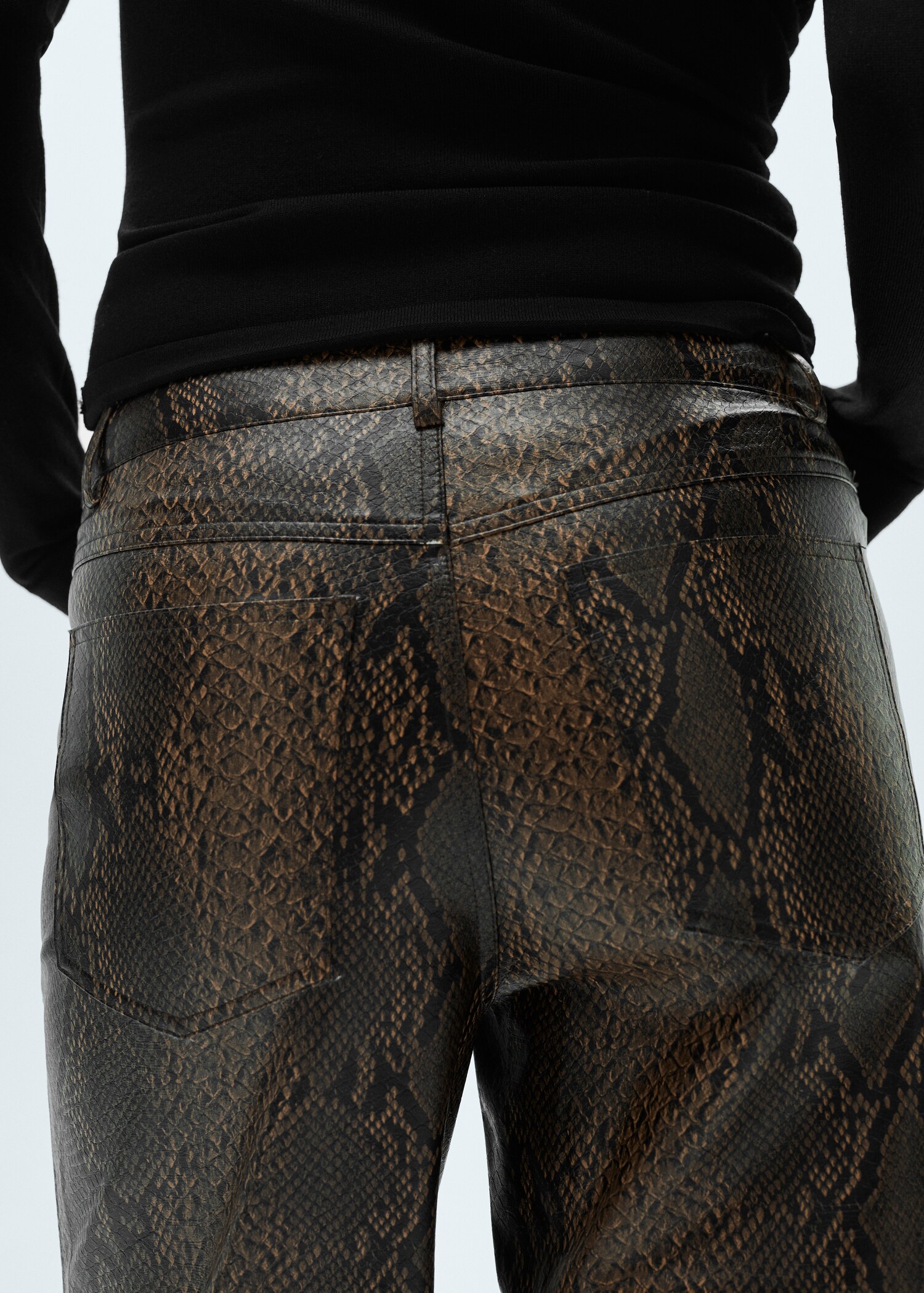 Pantalon simili-cuir imprimé animal - Détail de l'article 6