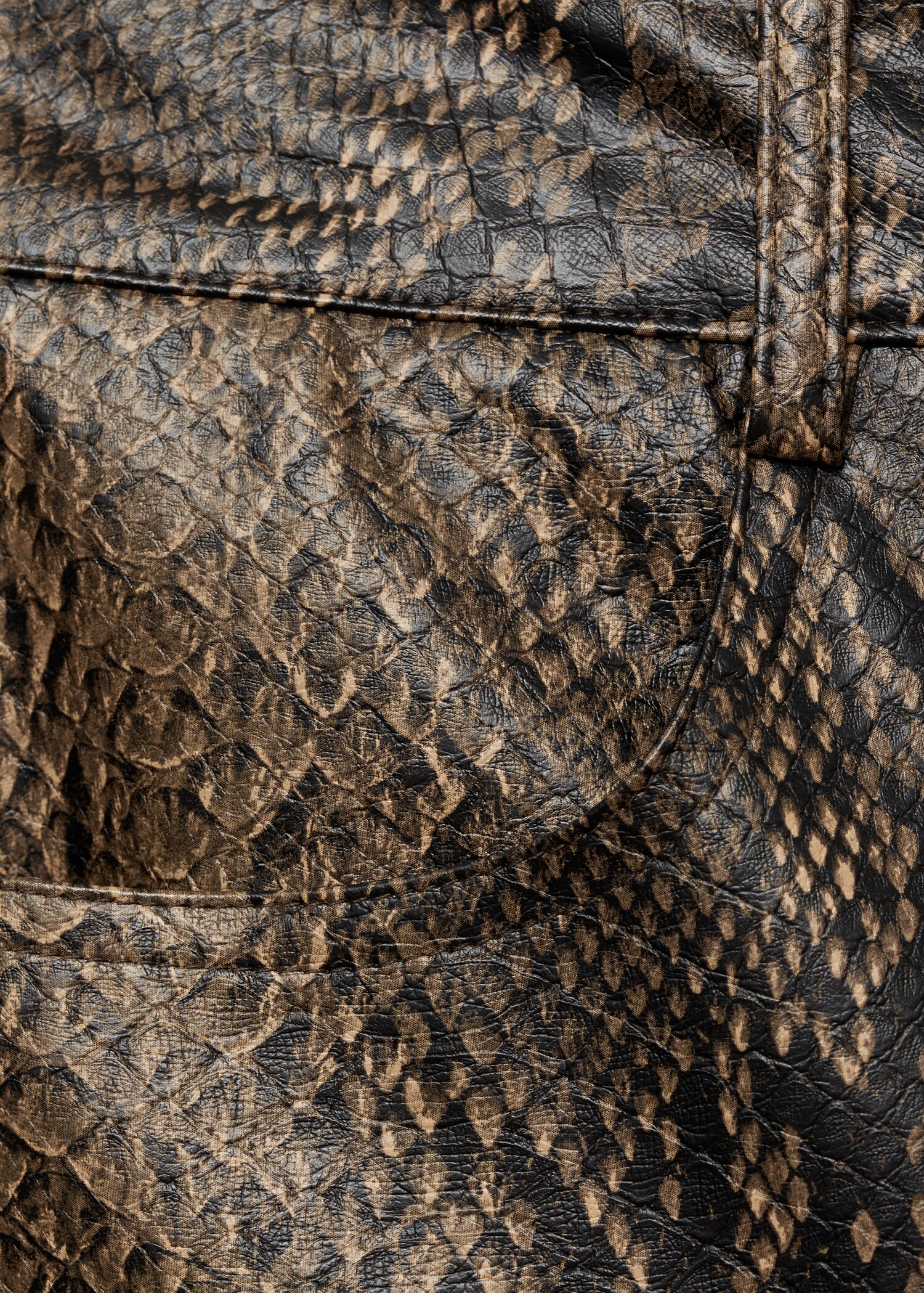 Pantalon simili-cuir imprimé animal - Détail de l'article 8