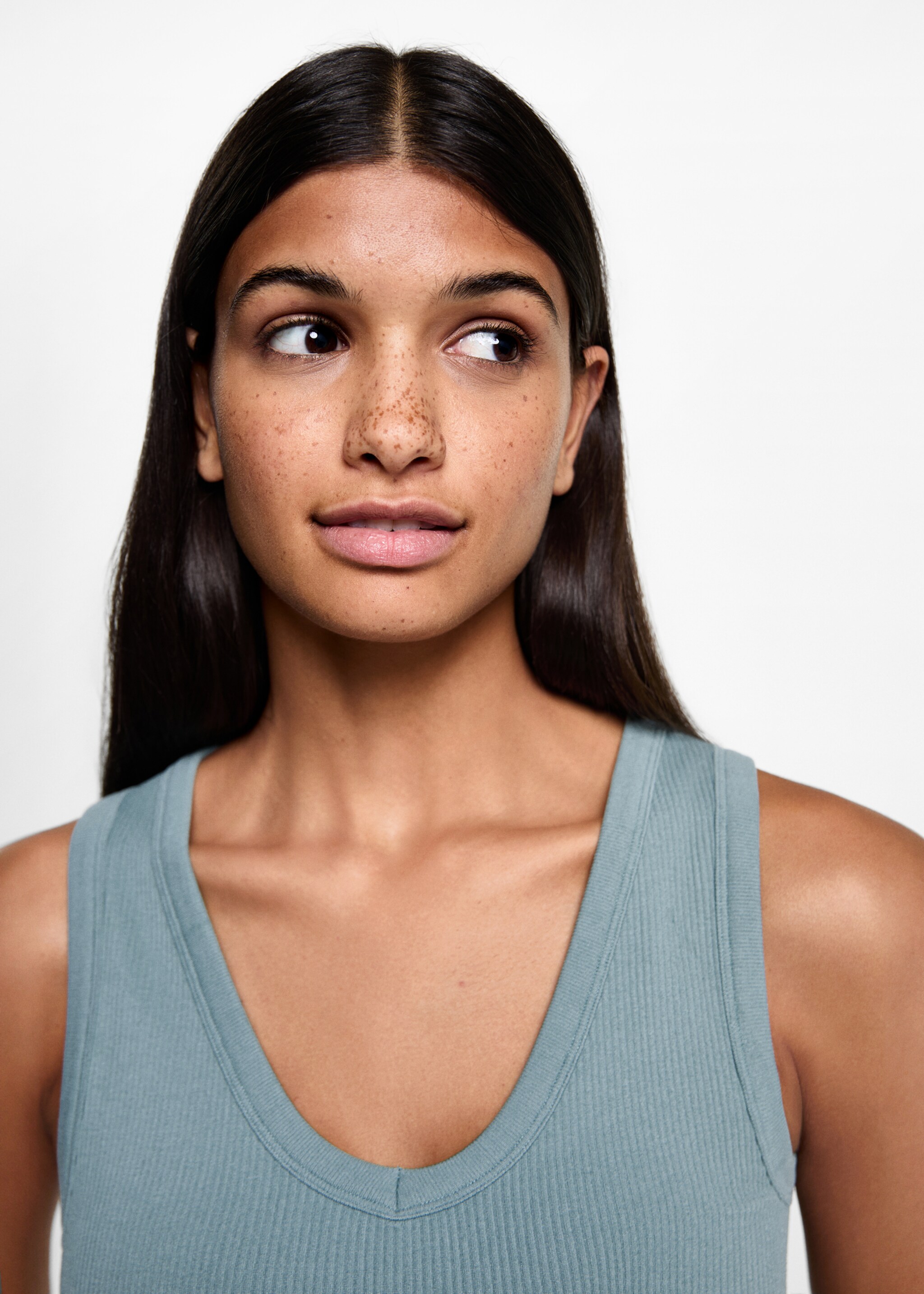 Sporty crop top - Details of the article 1