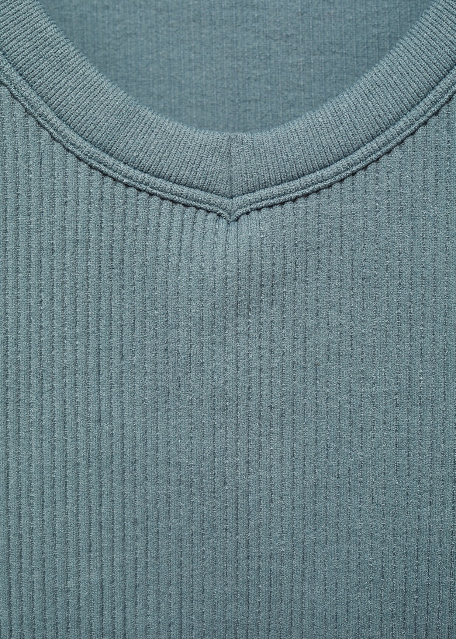 Sporty crop top - Details of the article 8