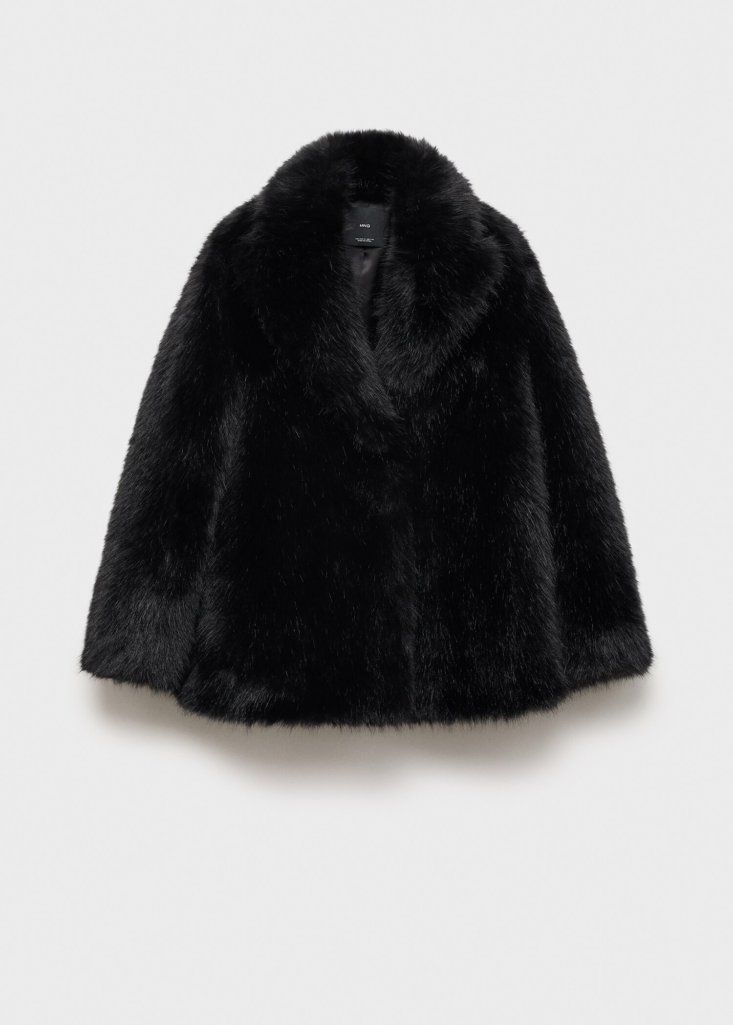 Fur-effect coat with lapels - Article without model