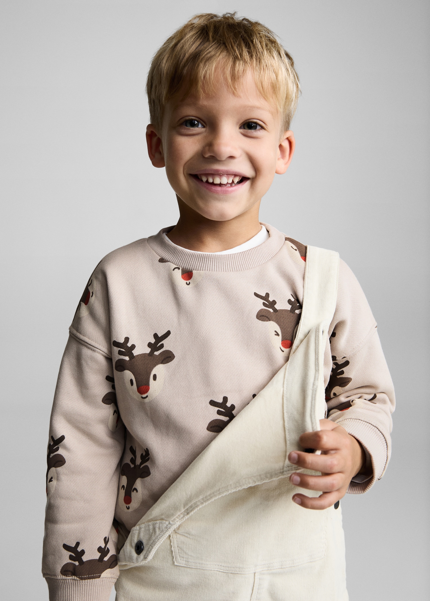 Reindeer printed sweatshirt - Середній план