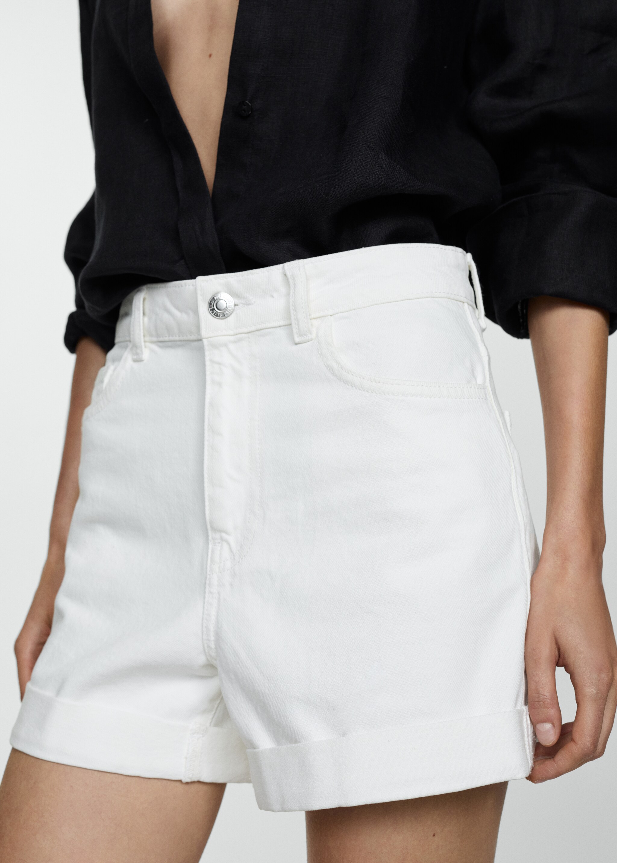 High-rise denim shorts - Details of the article 1