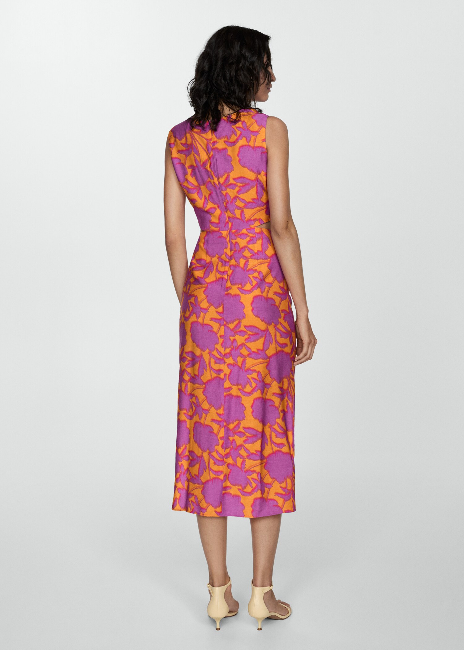 Printed dress with openings - Reverse of the article