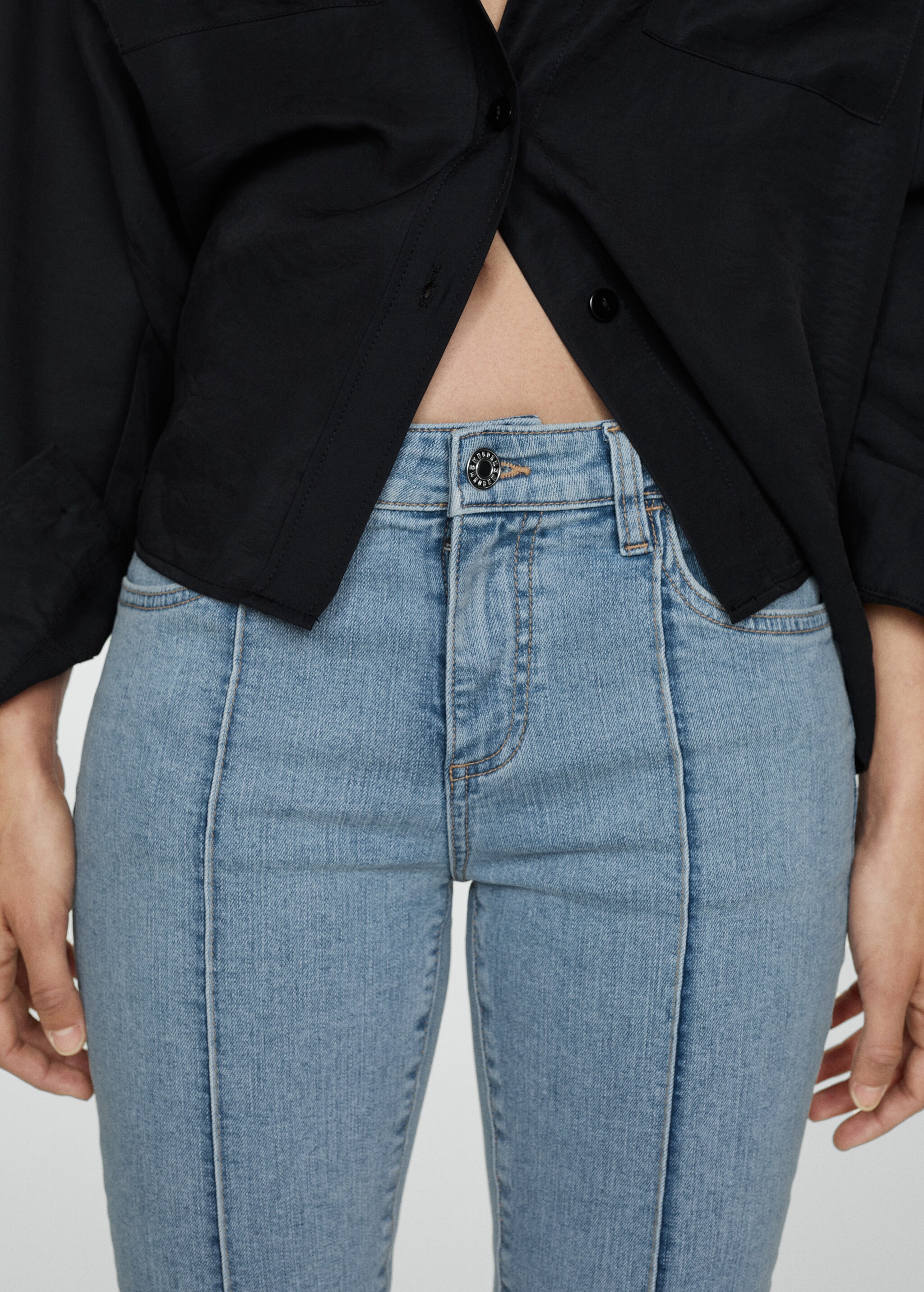 Slim capri jeans with decorative stitching - Деталь изделия 6