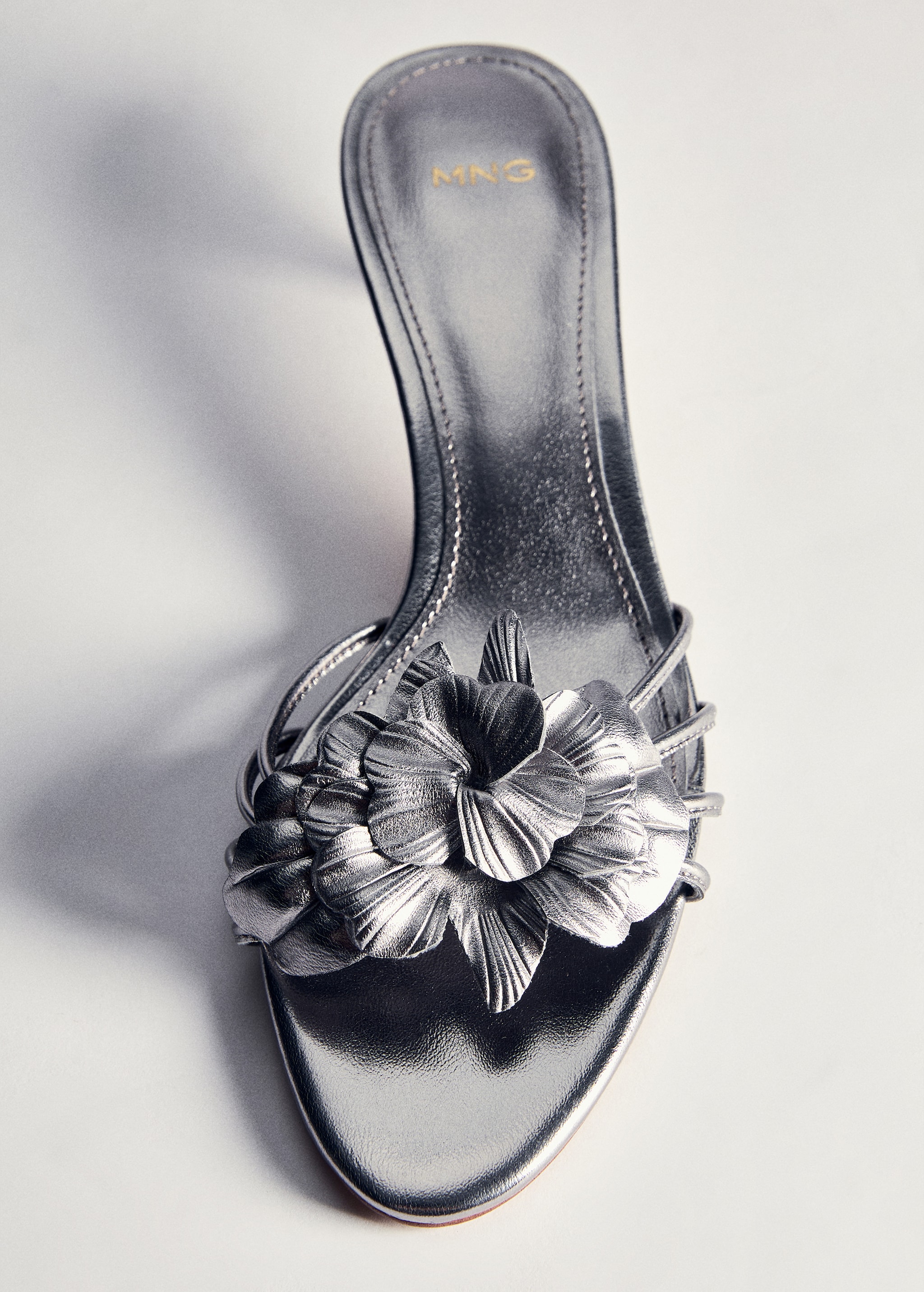 Floral heeled sandals - Details of the article 5