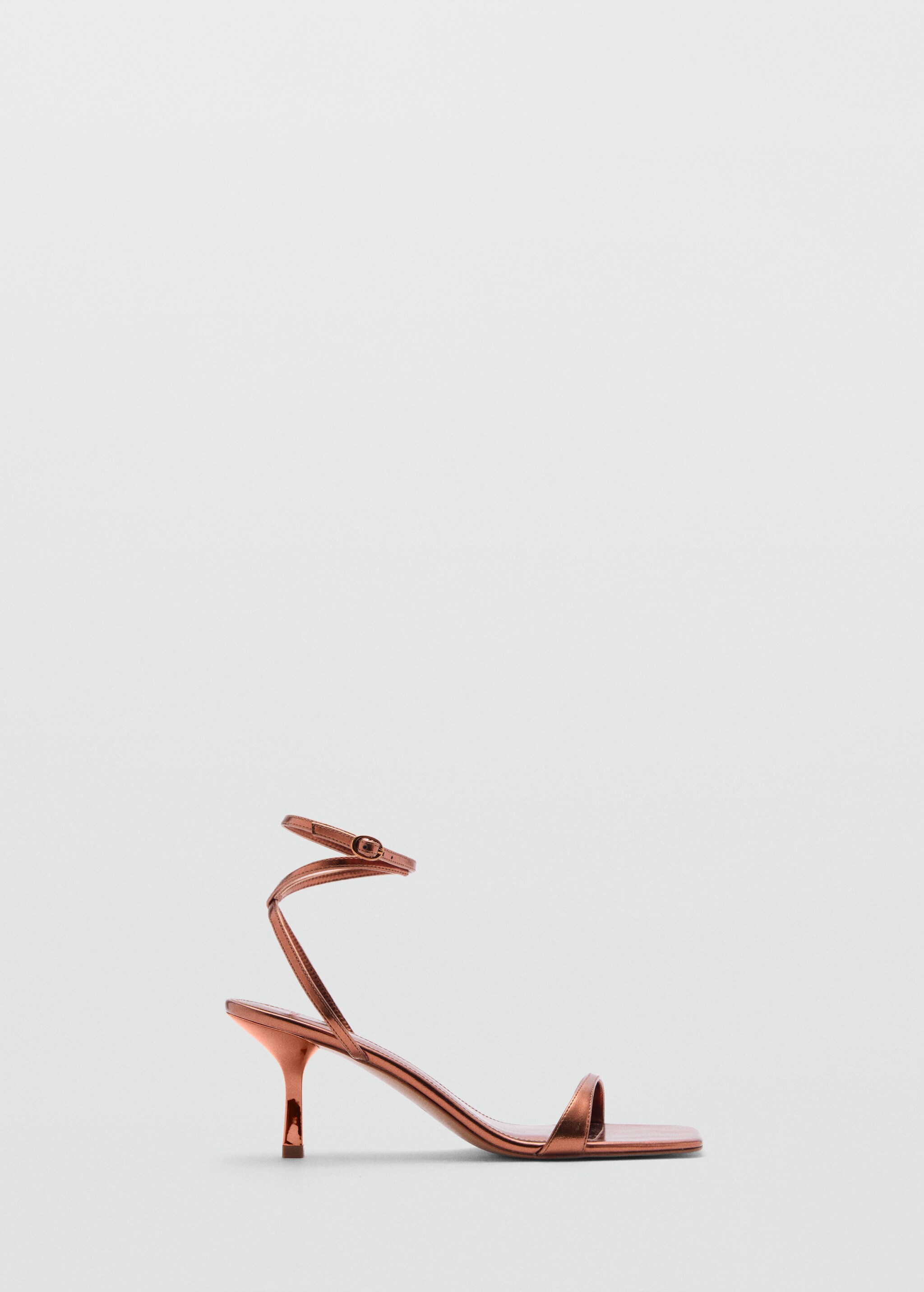 Босоножки на каблуке с ремешками - Изделие без модели