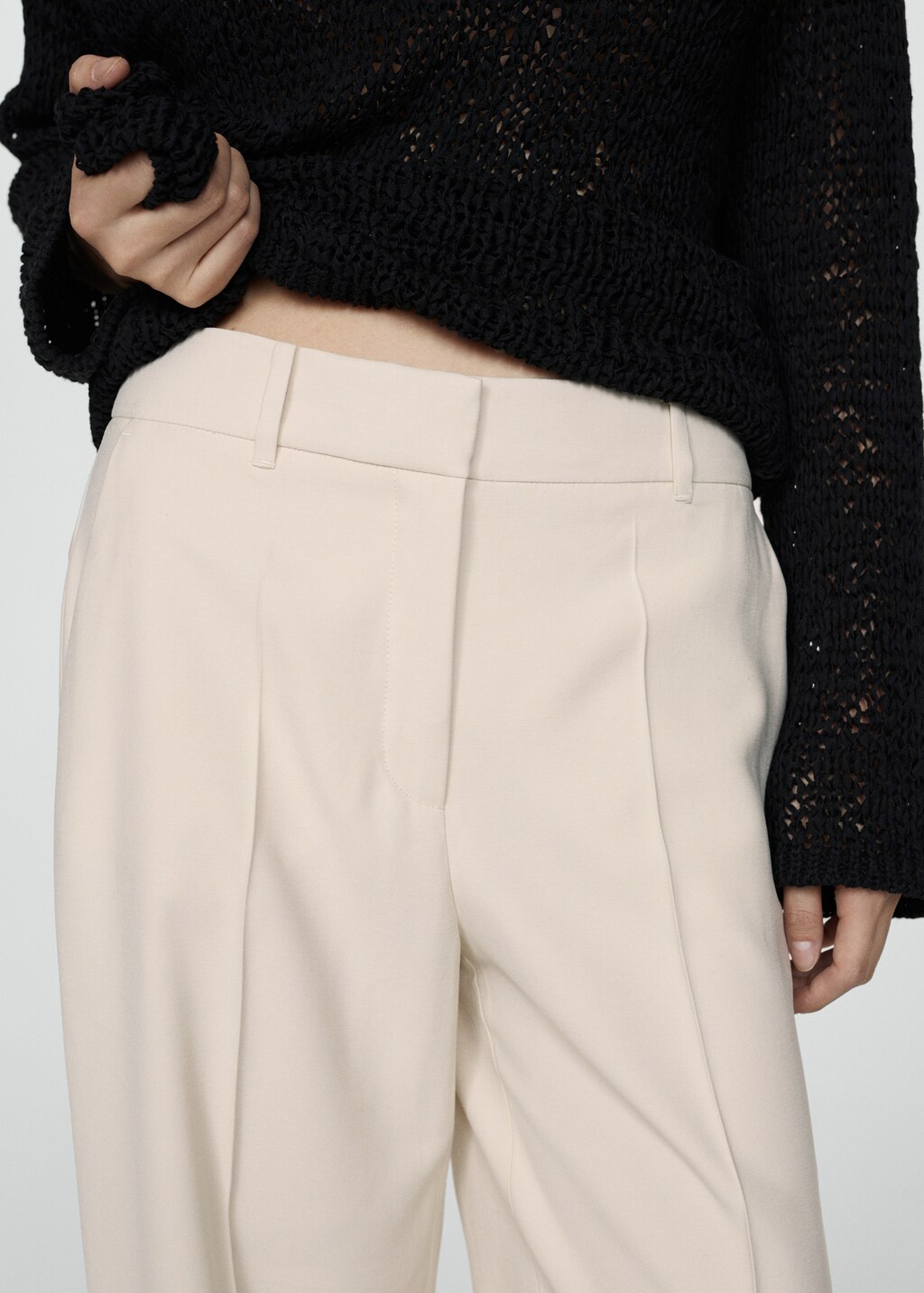 Mango Wideleg pleated pants thumbnail