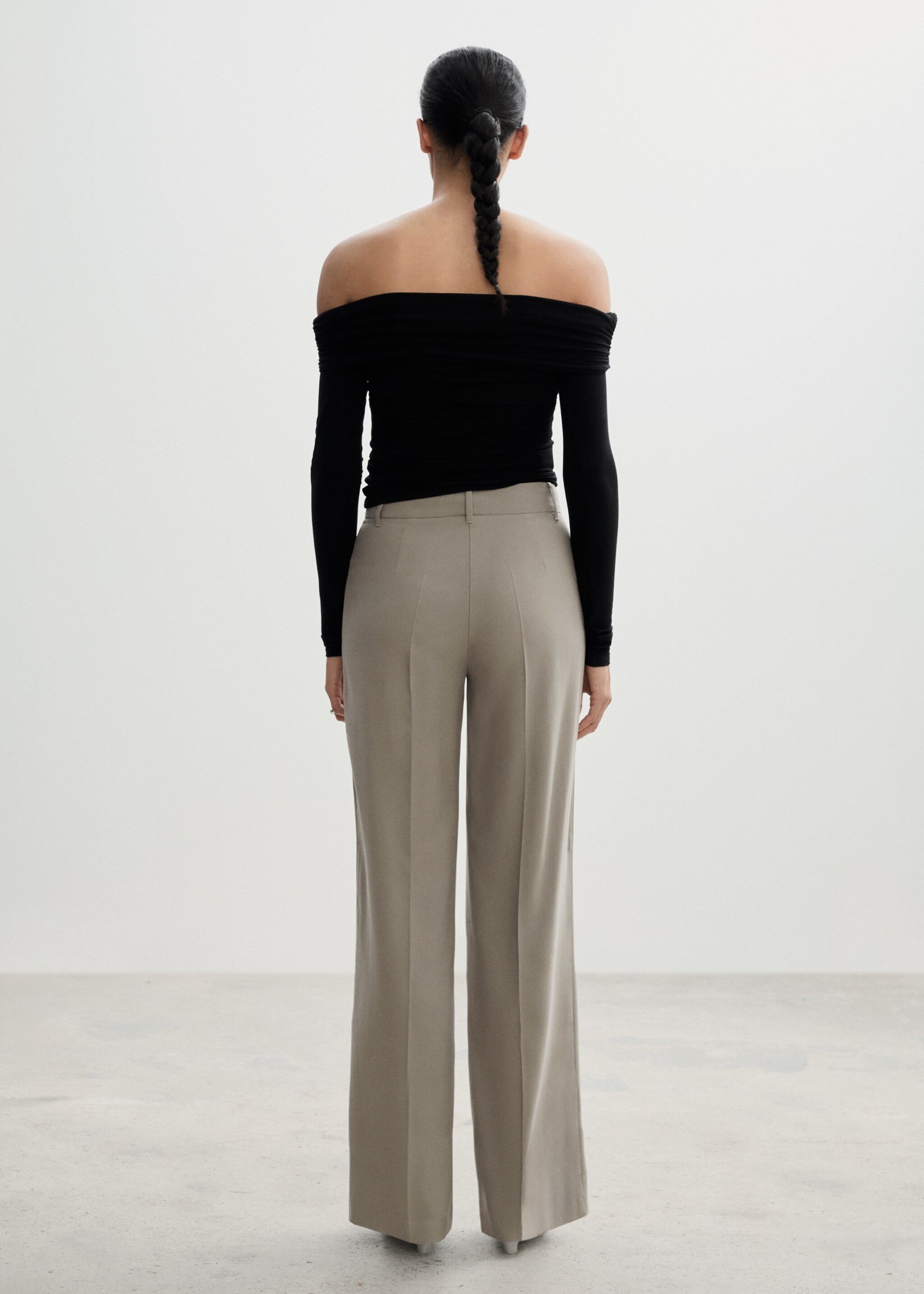 Wideleg pleated trousers - Reverse of the article