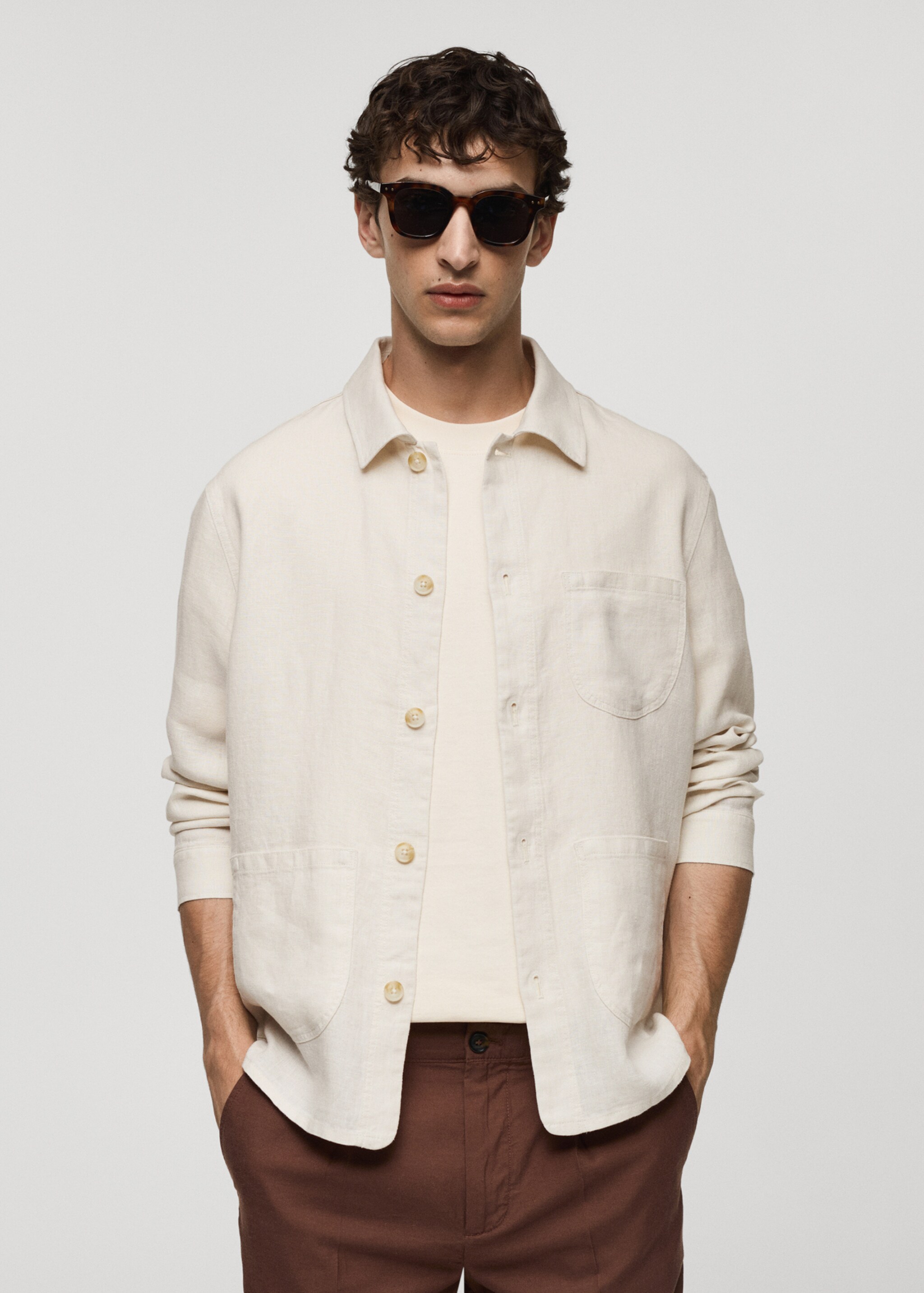 Overshirt mit Taschen aus 100 % Leinen - Mittlere Ansicht