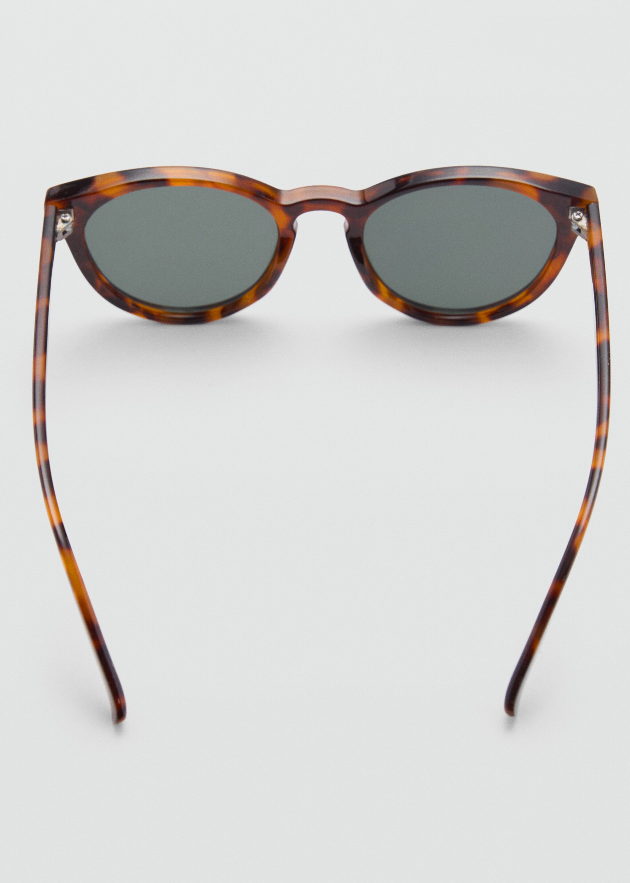 Round-framed sunglasses - Details of the article 1