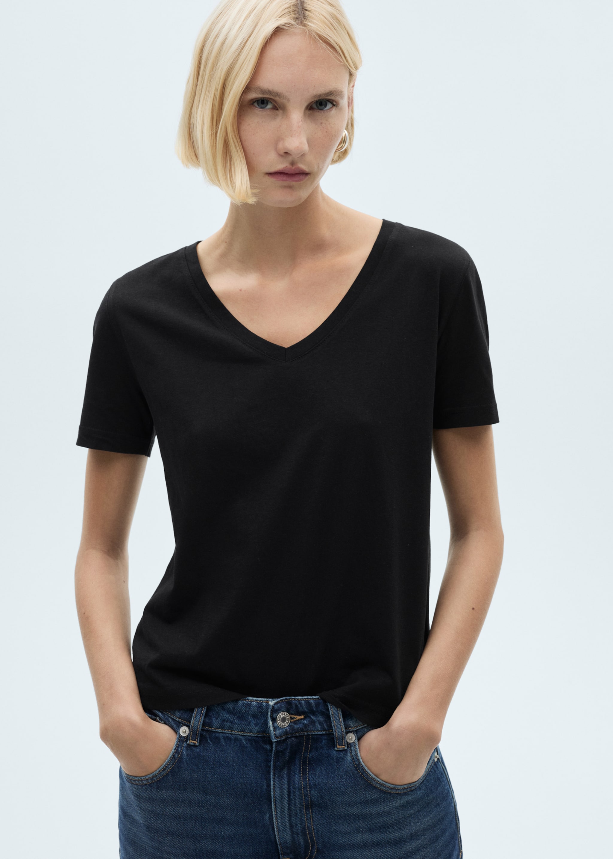 V-neck cotton T-shirt - Medium plane