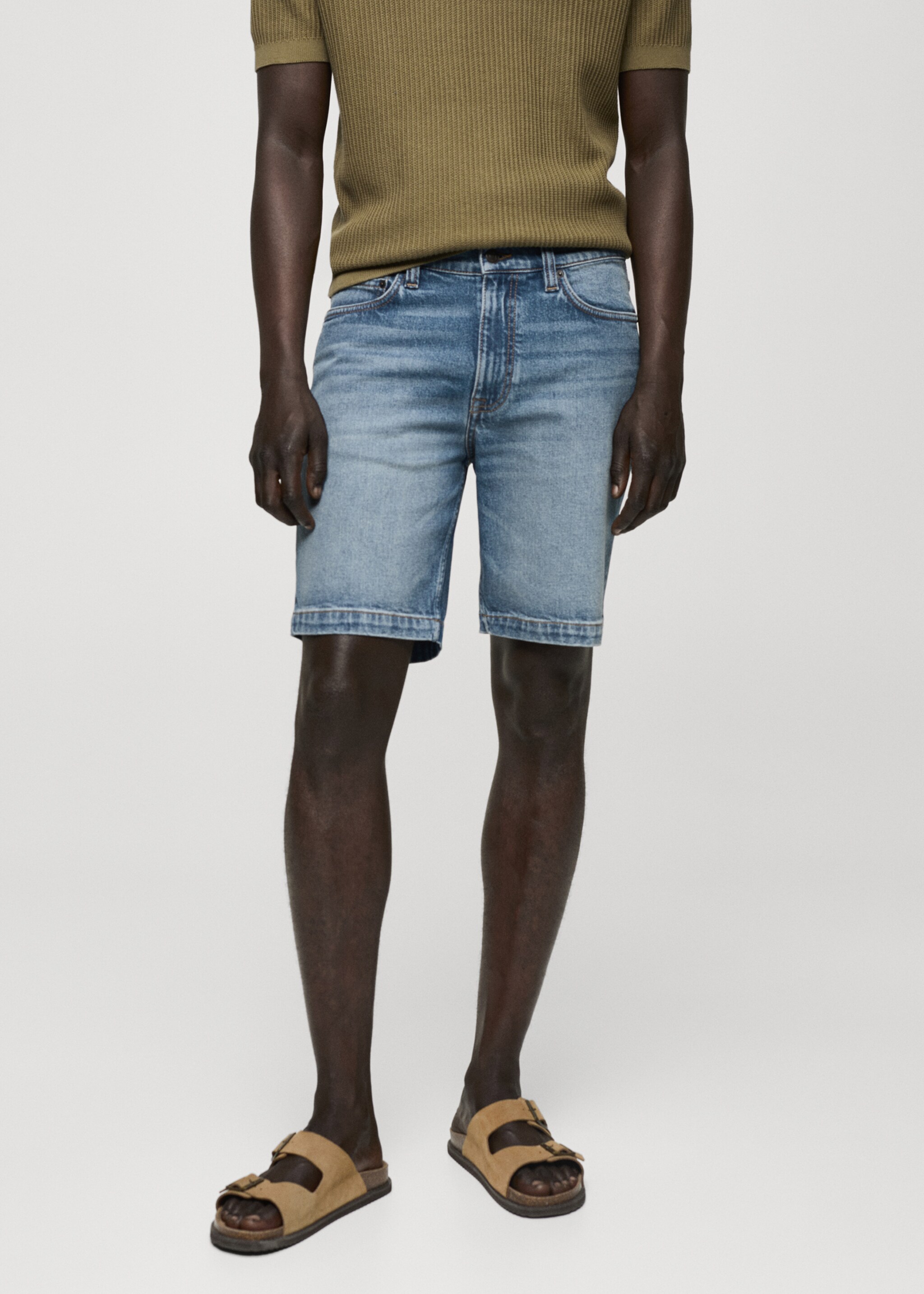 Regular-fit denim bermuda shorts - Medium plane, Dark Blue. Ref: 77020599-00.