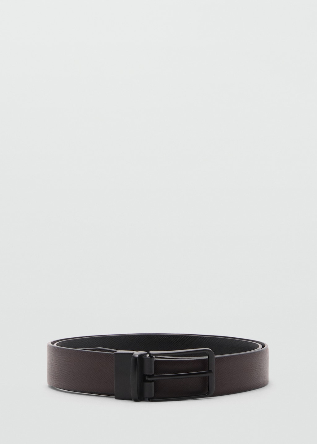 Croc effect belt outlet