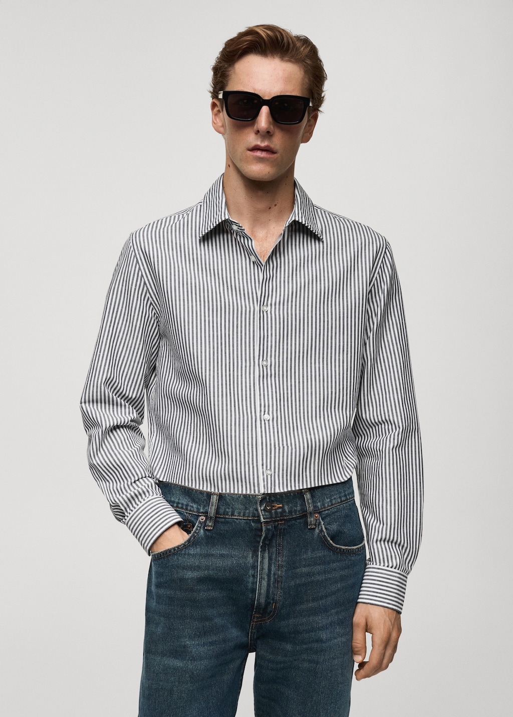 Mango Gestreiftes Regular-Fit-Hemd aus Leinen mit Baumwolle
