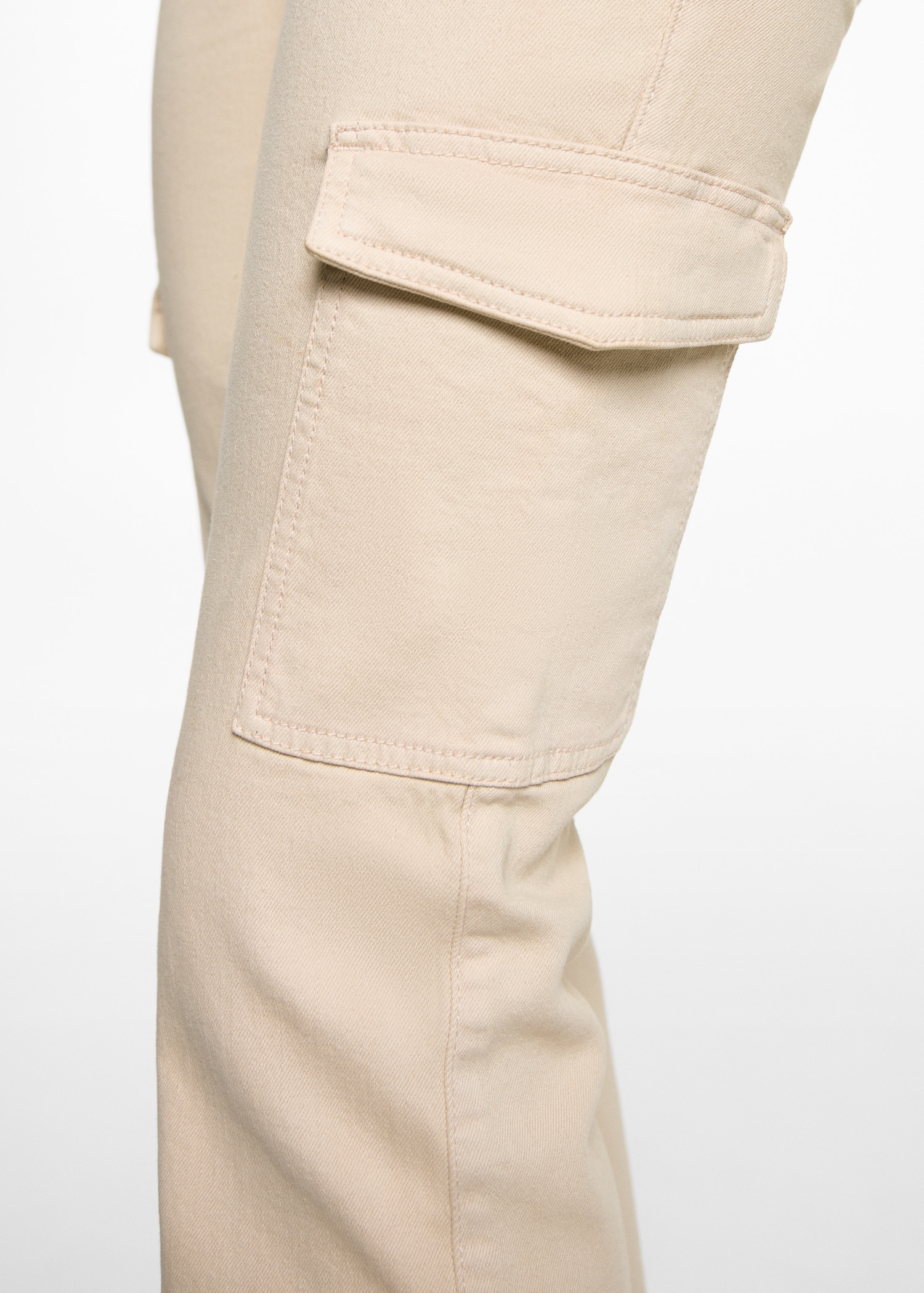 Flared cargo jeans - Details of the article 2