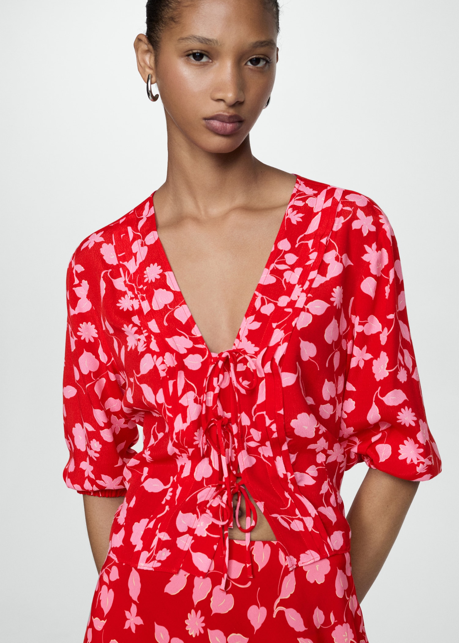 Blouse imprimée nœud - Plan moyen