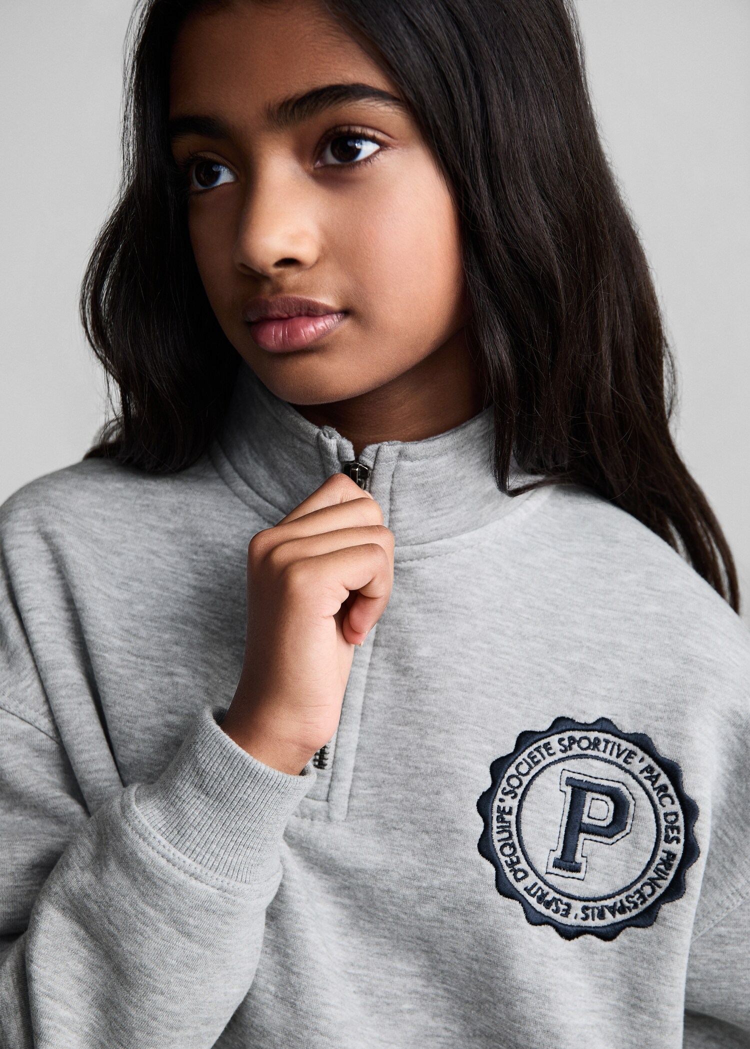 Embroidered detail cotton sweatshirt - Details of the article 1