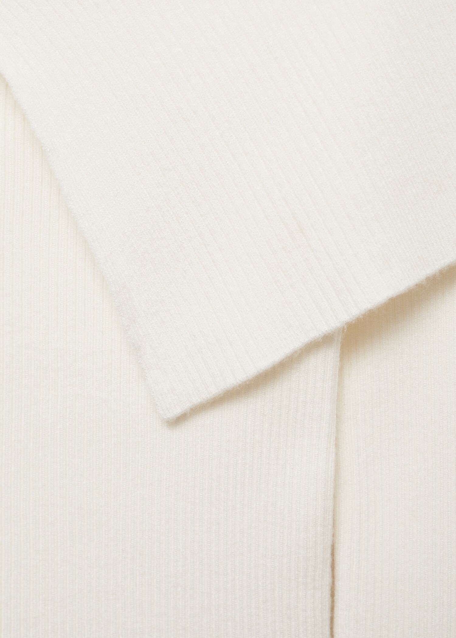 Off-the-shoulder knitted sweater - Details of the article 0