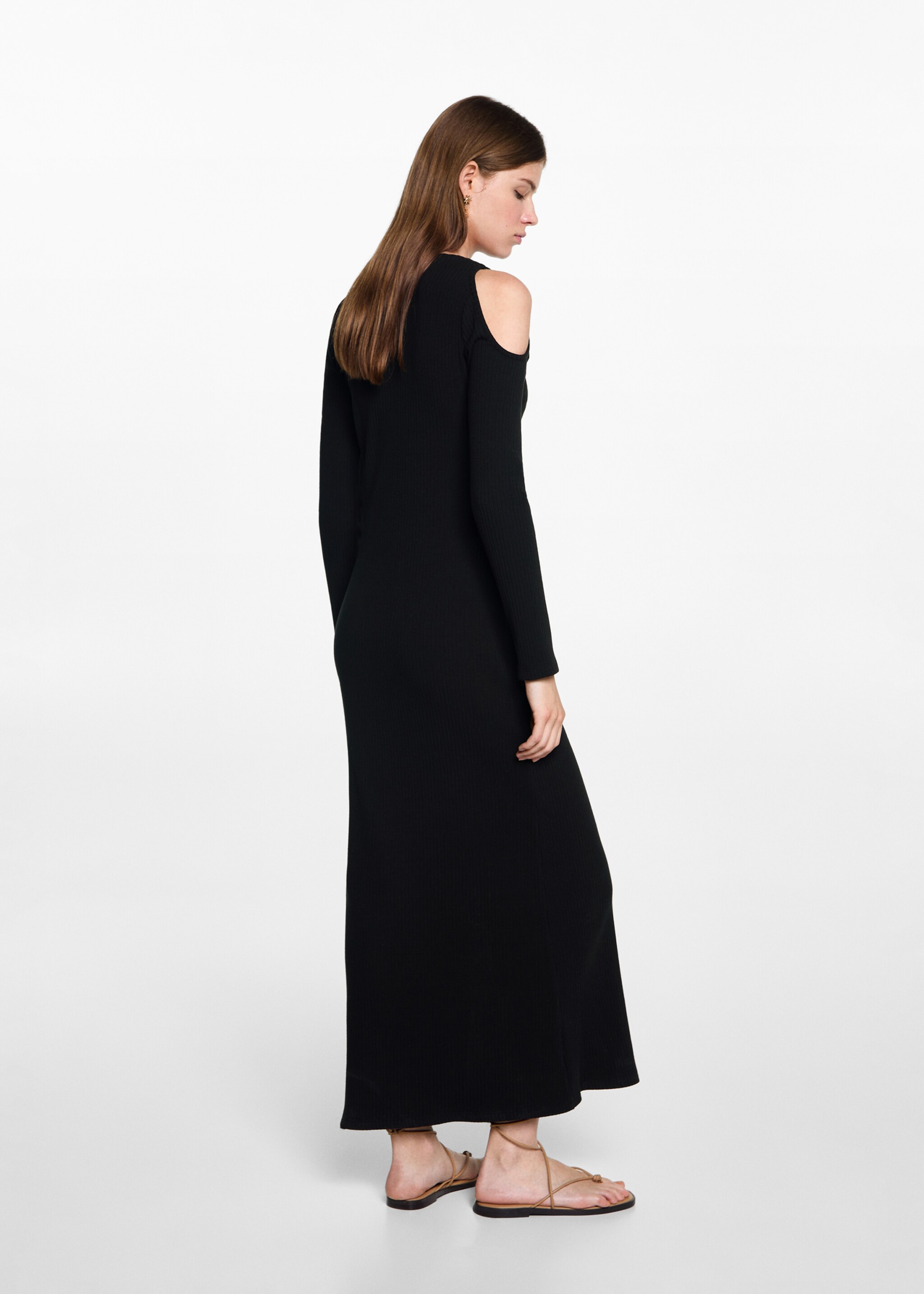 Side slit long dress - Reverse of the article