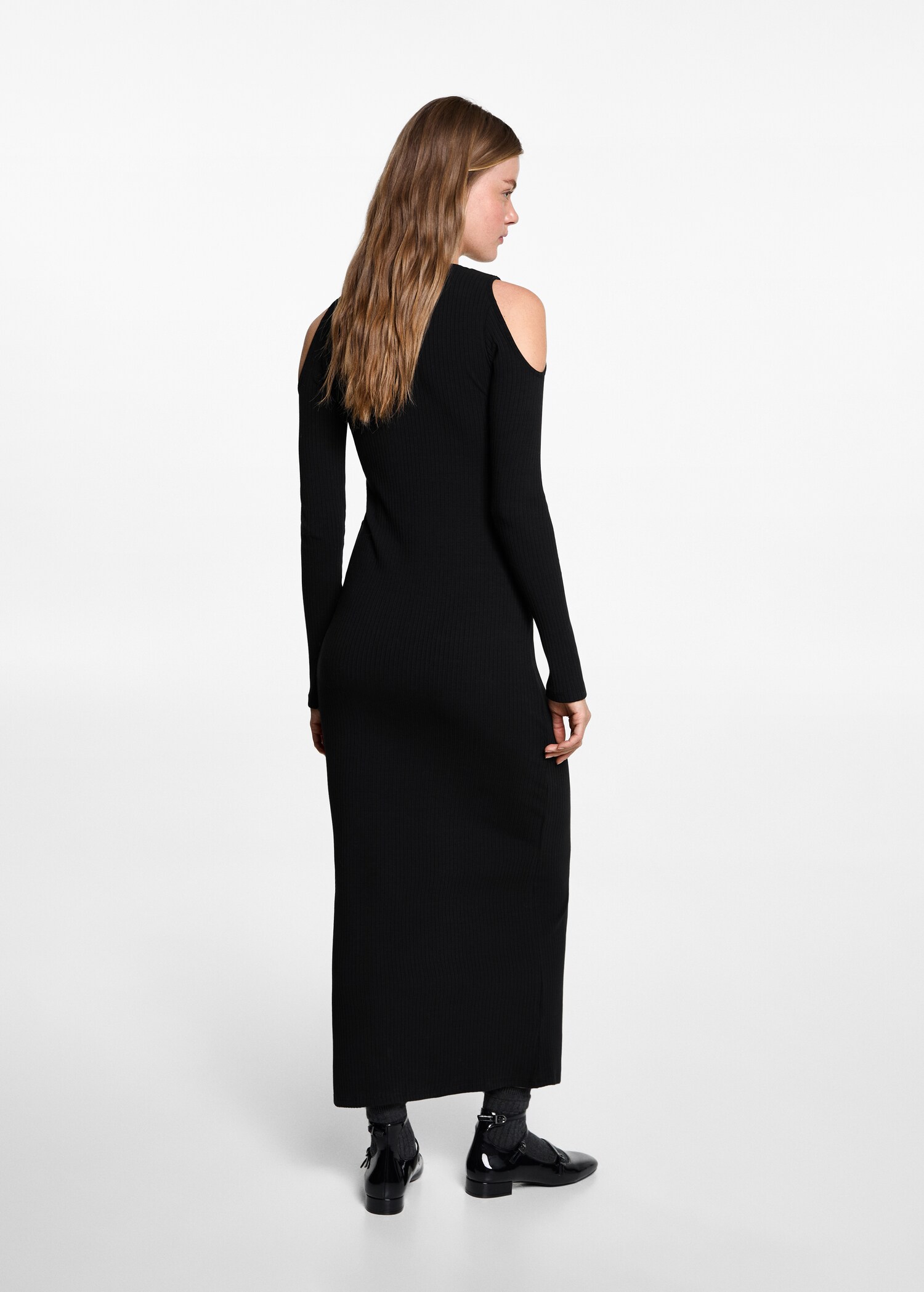 Side slit long dress - Reverse of the article